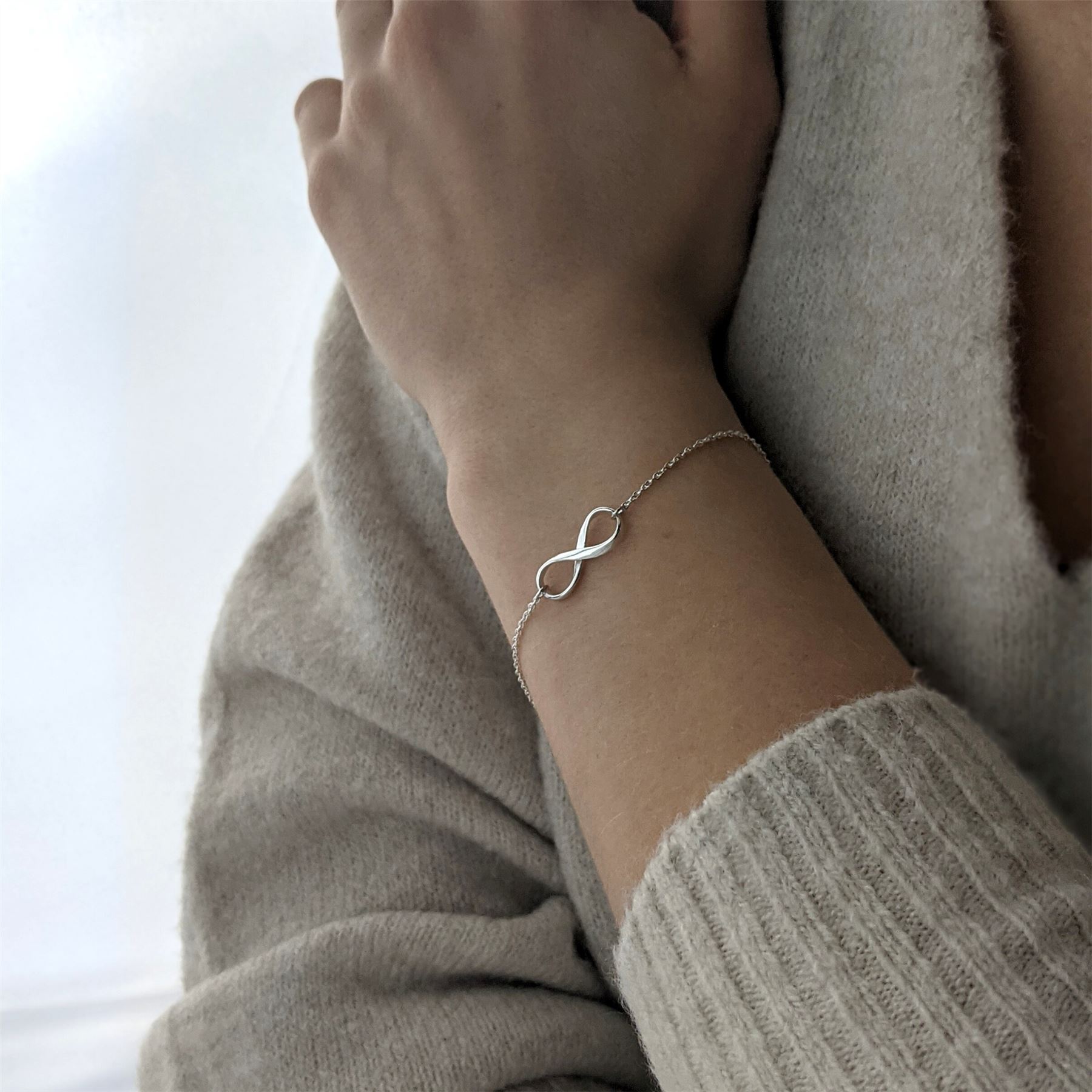 Bracciale Double Infinity,argento sterling,bracciale figura otto,bracciale amicizia infinito,sorellanza,bracciale migliore amico,regalo da damigella d' onore - Italia
