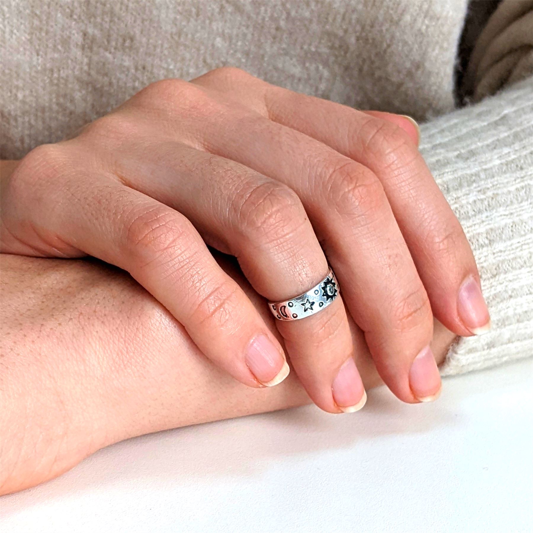Anello per dita dei piedi in argento sterling con margherita