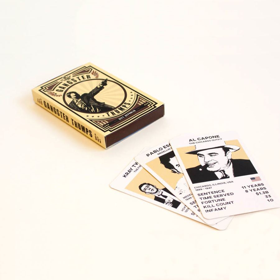 DICTATEUR emporte sur jeu de carte