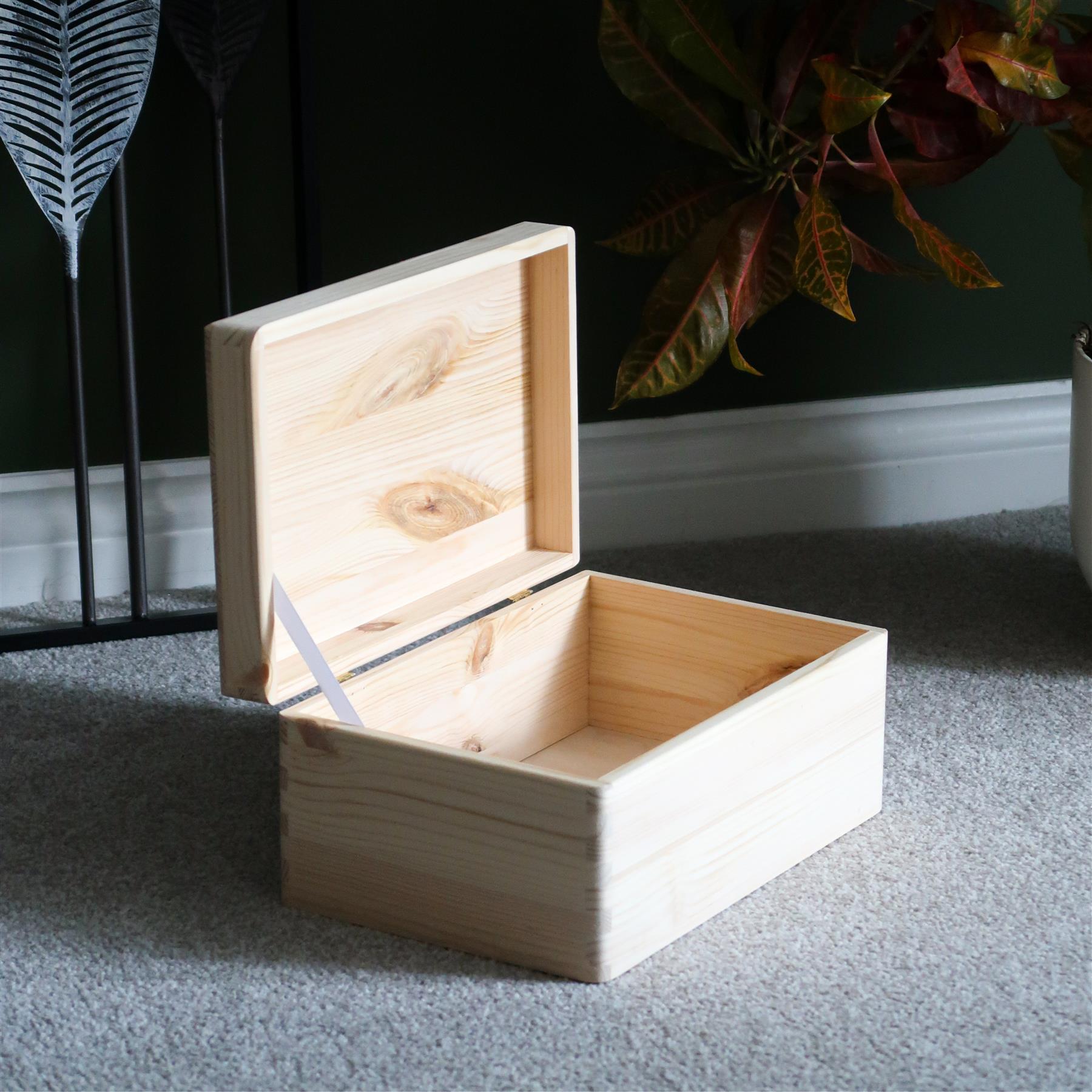 Memorabilia Boxes With Real Pinewood Lid For Burning Painting Staining Decoupage - Picture 16 of 46