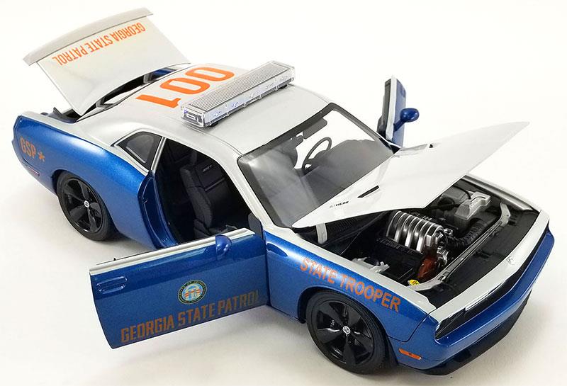 New Acme 1:18 Scale 2010 Dodge Challenger SRT8 - Georgia State