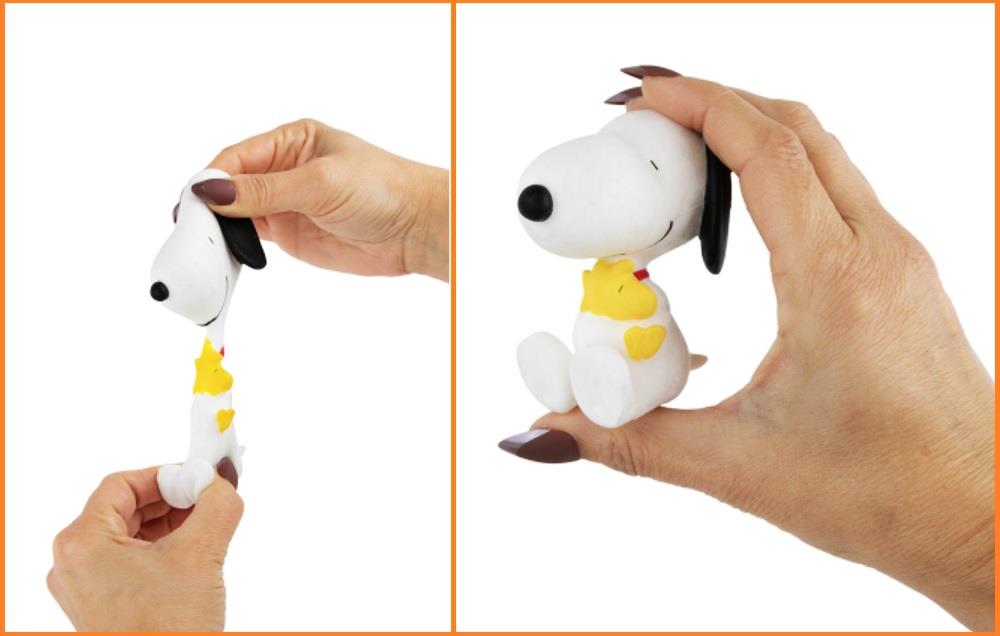 New World's Smallest Peanuts Stretchies Snoopy & Woodstock 5323 | eBay