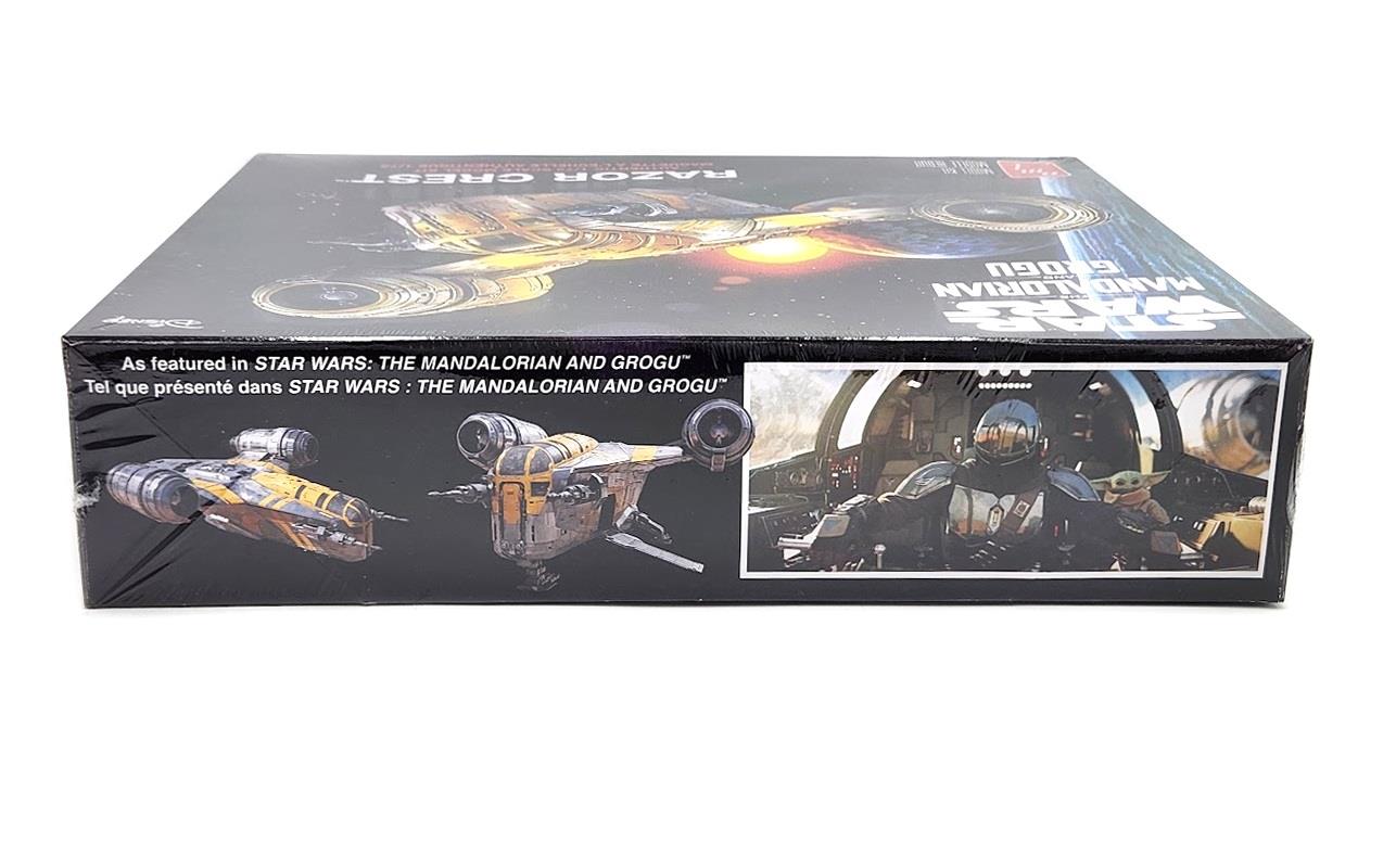 New AMT 1:72 Star Wars: The Mandalorian & Grogu Razor Crest Model