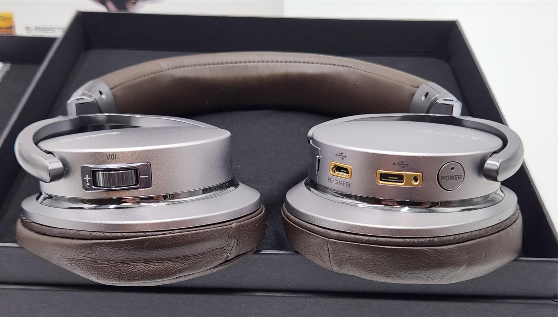 Sony MDR-1ADAC Hi-Res USB Stereo Headphones with S-Master HX