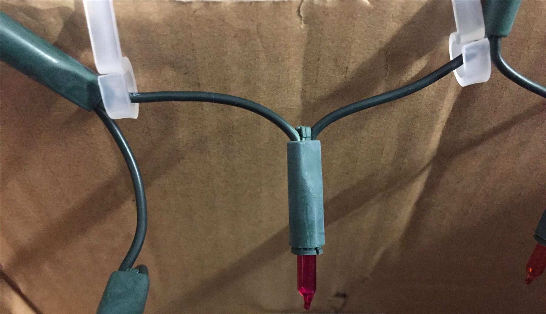 24 Gutter Hooks Clips Outdoor Christmas Icicle LED Fairy Rope String