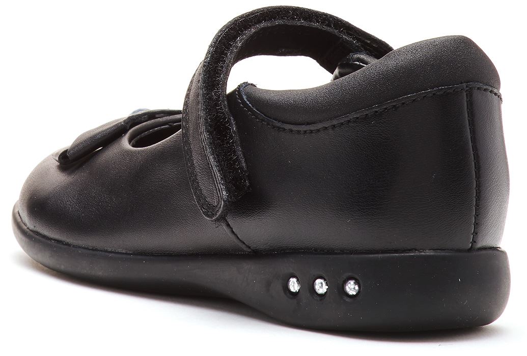 clarks youth school shoes