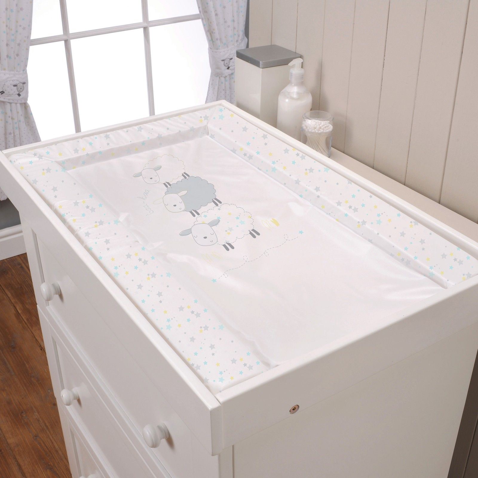 East Coast SILVERCLOUD COUNTING SHEEP CHANGING MAT Baby Changing BN