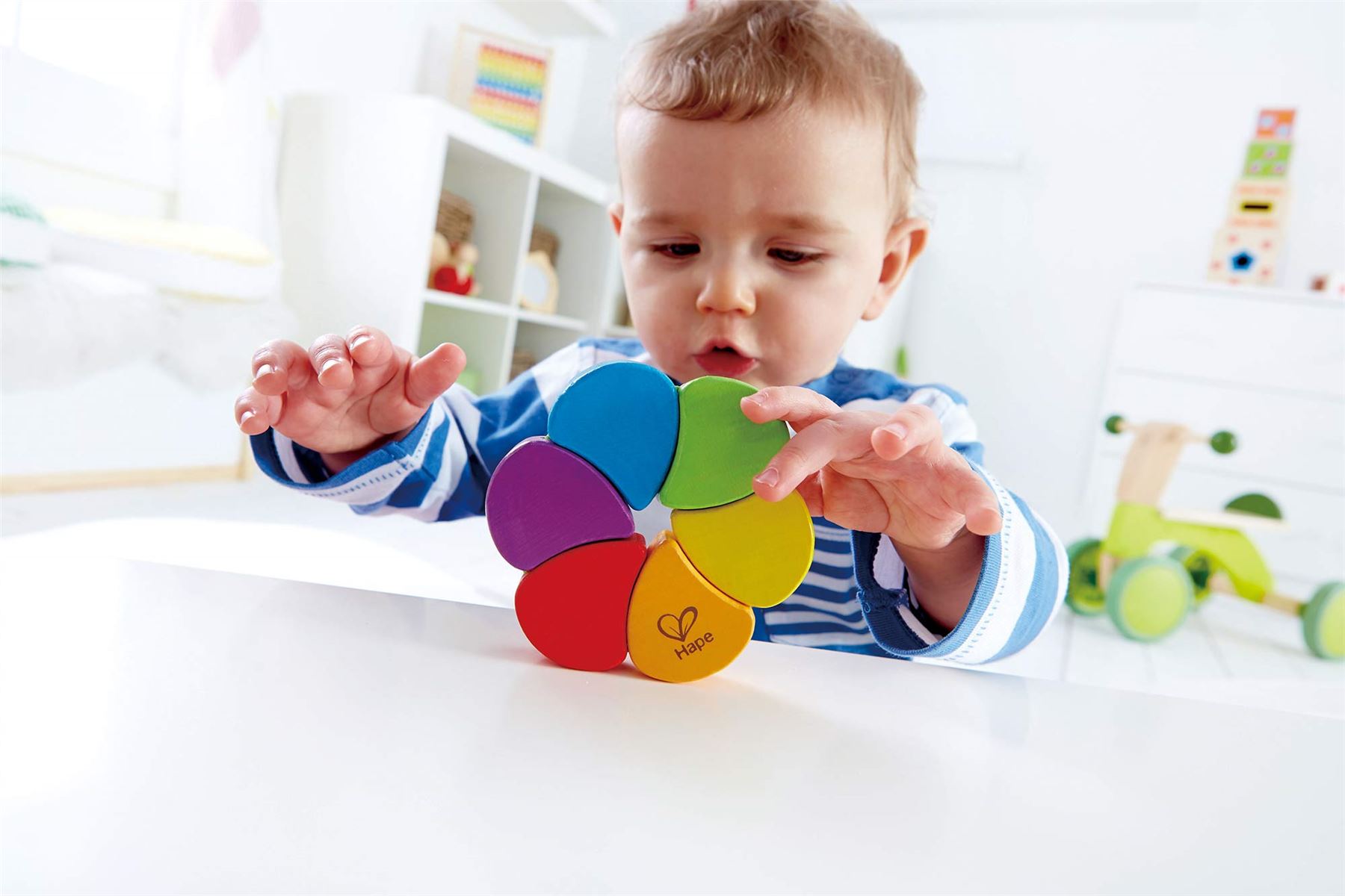 Hape RAINBOW RATTLE Wooden Toy Gift Bright Colours Baby Toddler Child