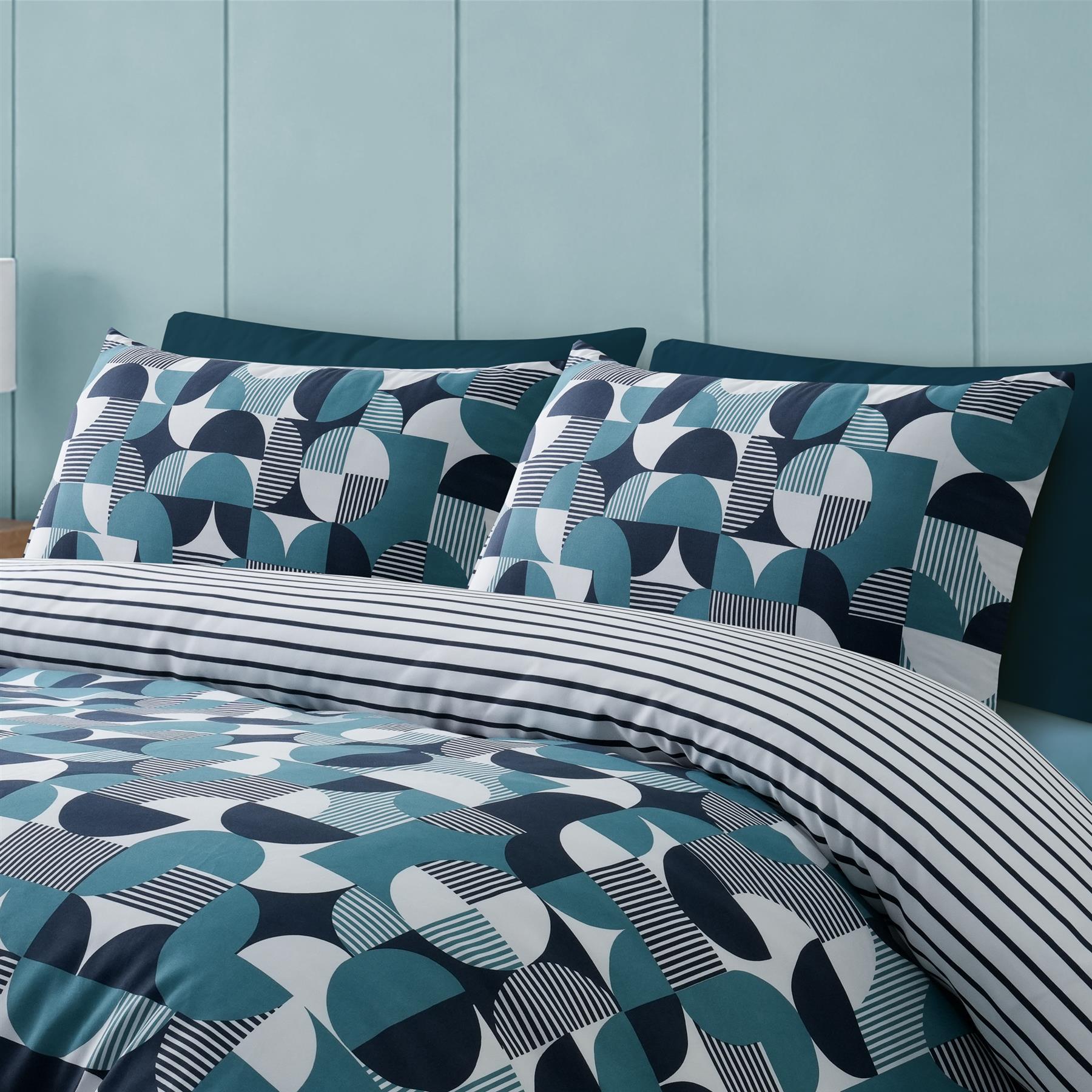 Reversible Duvet Cover Set Printed Soft Microfibre Bedding With Pillowcases - Produktbild 1