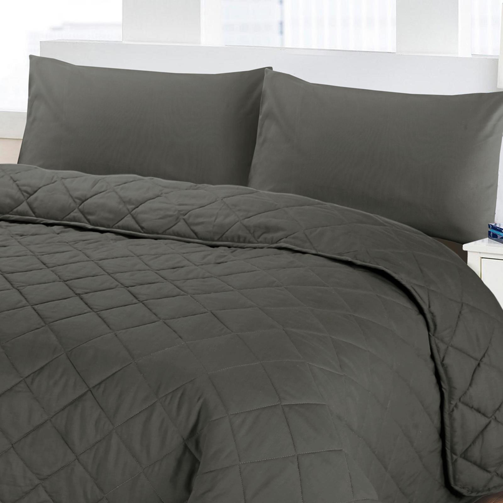 Luxury Soft Plain Dyed Poly Cotton Quilted Bedspread Bed Quilt Throw