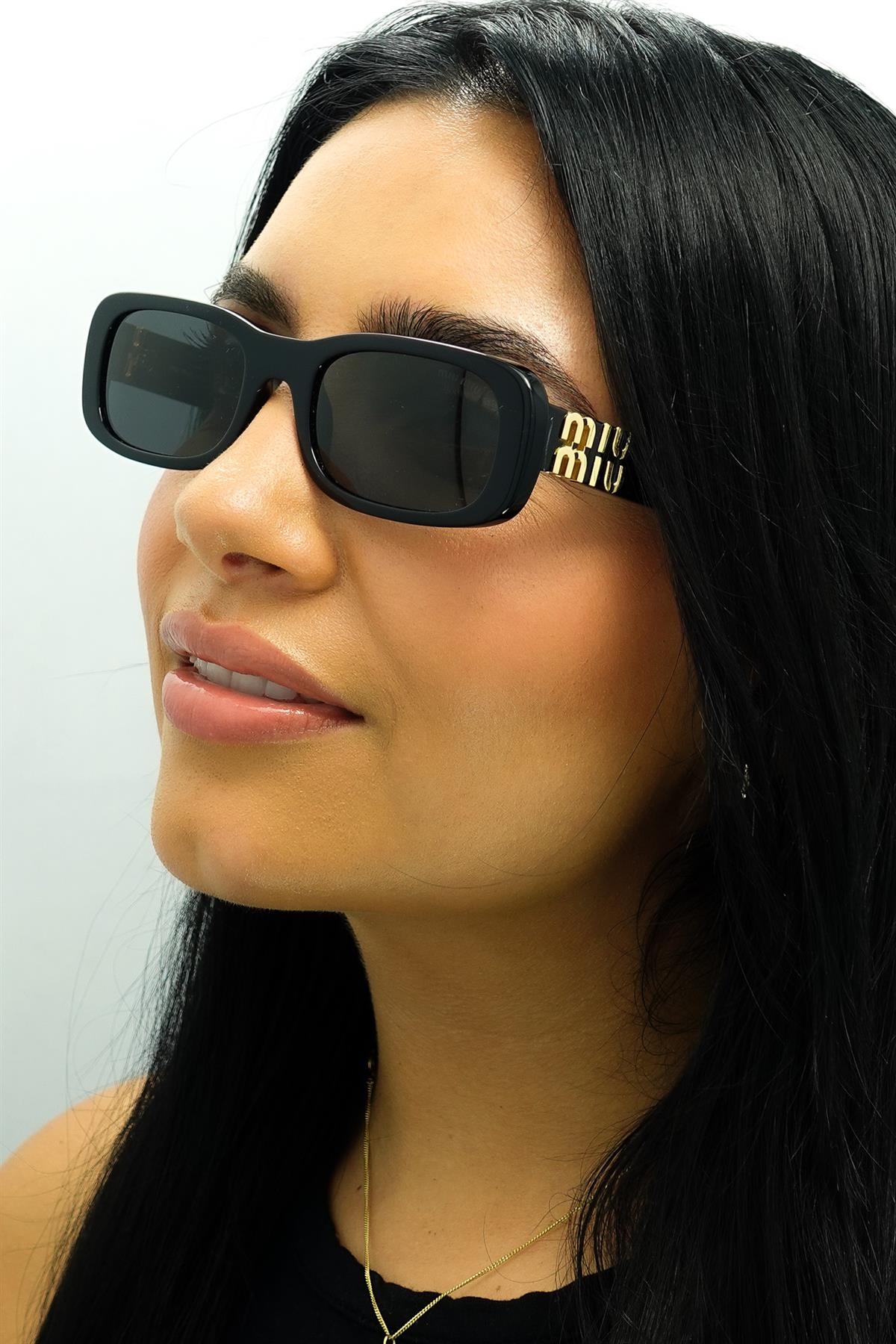 サングラス MIU MIU Woman Sunglasses Black 08ZS 1AB5S0 MIU MIU 08ZS/1AB5S0 - Sunglasses