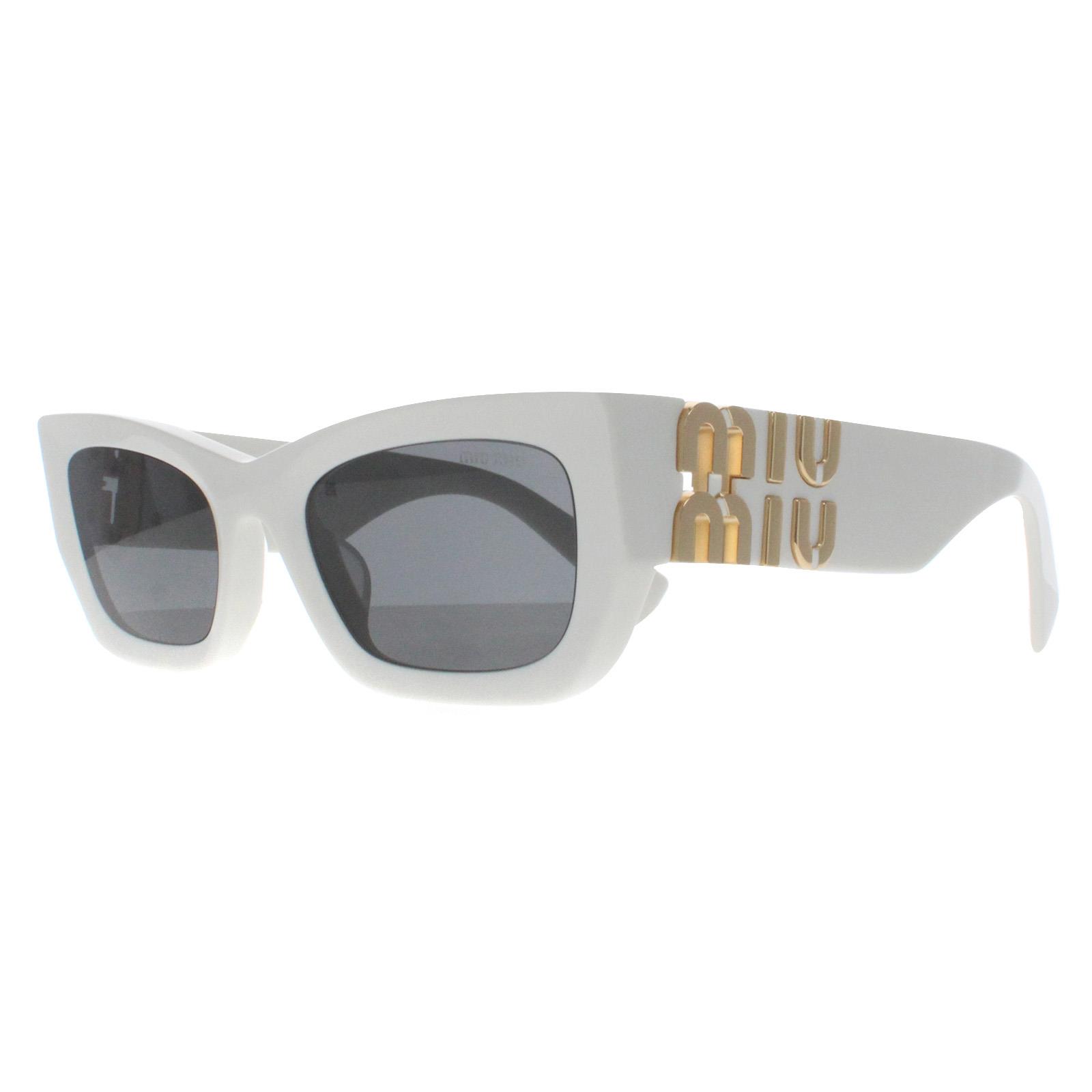 Miu Miu MU09WS 1425S0 Sunglasses White Cat Eye Frame, Dark Grey Lenses Buy Cateye Dark Grey & White Sunglasses Online for Men in Iraq main image 3