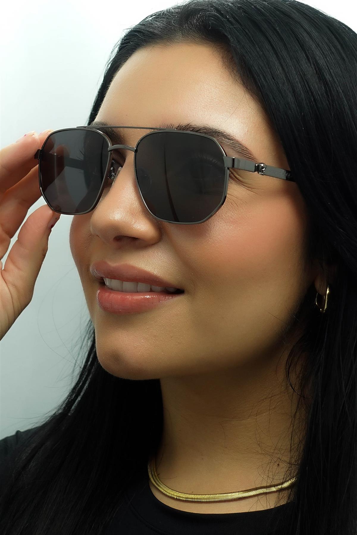 Alexander McQueen Sunglasses AM0458S 001 Ruthenium Gray | eBay display picture 3
