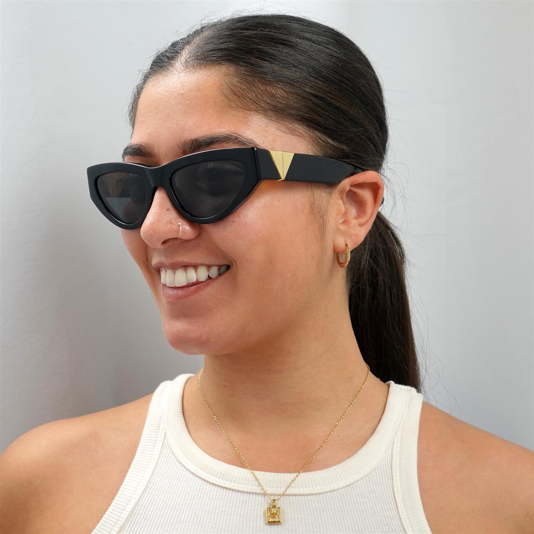 BOTTEGA VENETA キャットアイフレムサンクラス BV1176S001 BLACK Bottega Veneta Sunglasses BV1176S 001 Black Gray | eBay