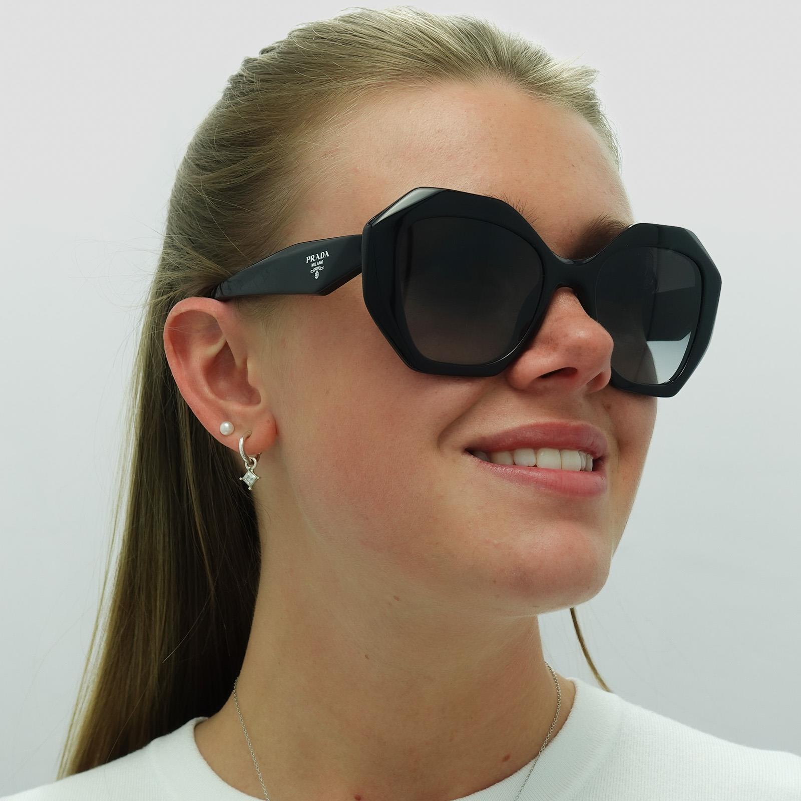 Prada PR16WS 1AB5D1 Sunglasses Black Geometric Frame, Grey Gradient Lenses PR 16WS Black/Grey Gradient M – SunglassHut UAE main image 2