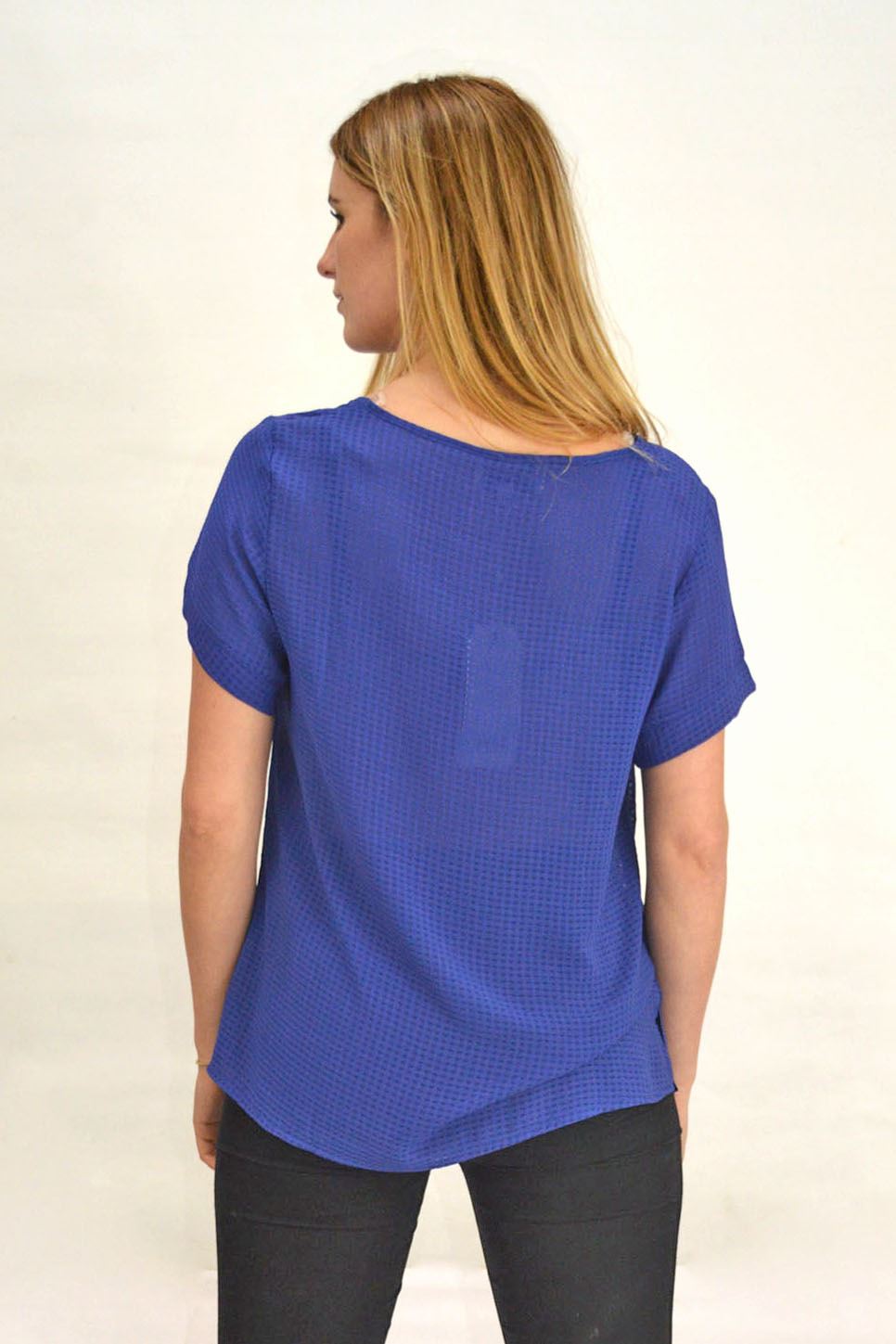 Threads Dickens /& Jones Silky Scoop Neck Top Self Check Fabric Size 18-26