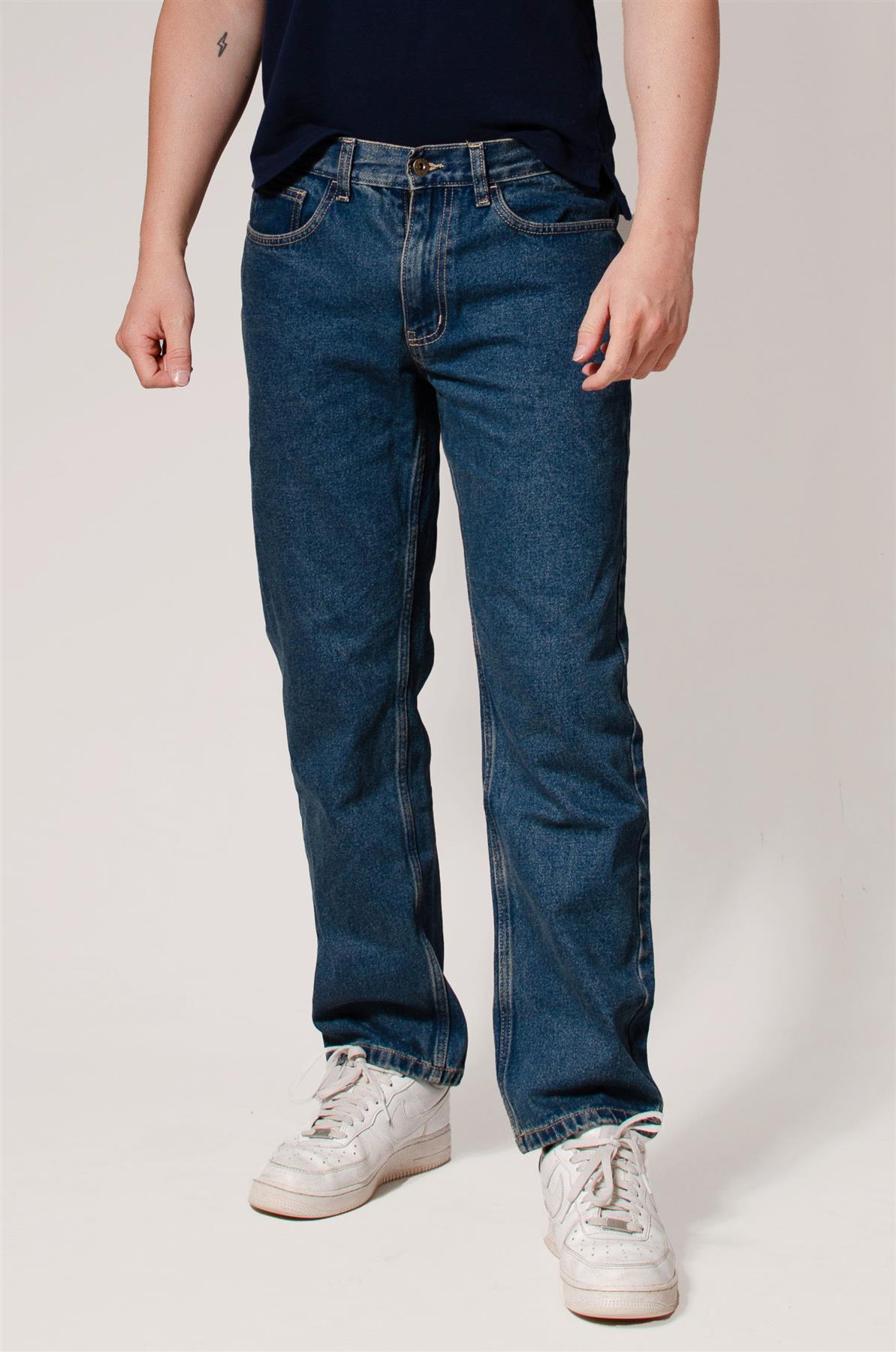 Pantalones de mezclilla Wrangler para hombre de pierna recta calce regular - Imagen 15 de 19