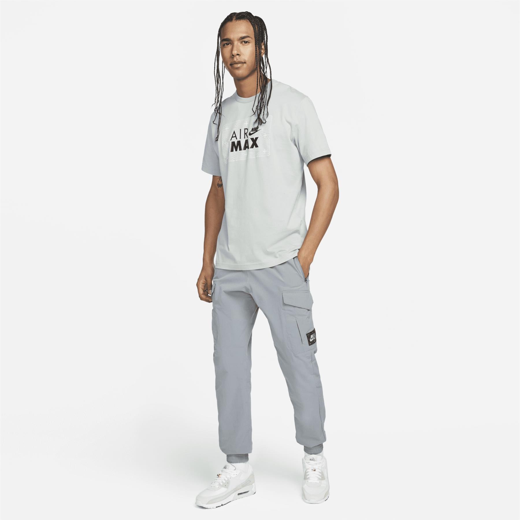 T-shirt sportiva Nike Air Max da uomo manica corta collo a equipaggio abbigliamento attivo maglietta casual - Foto 10 di 18