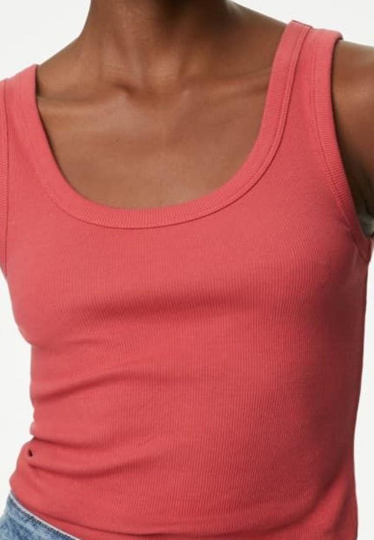 EX M&S ärmelloses geripptes Damenoberteil mit U-Ausschnitt und hohem Baumwollanteil Slim Fit Trägertop - Bild 11 von 39