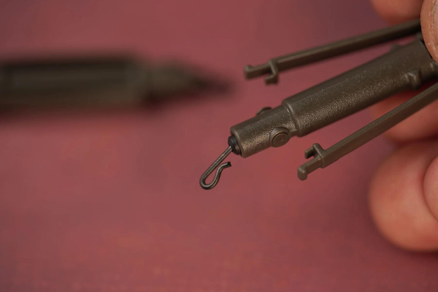 One More Cast Magic Twig - Lead Clip