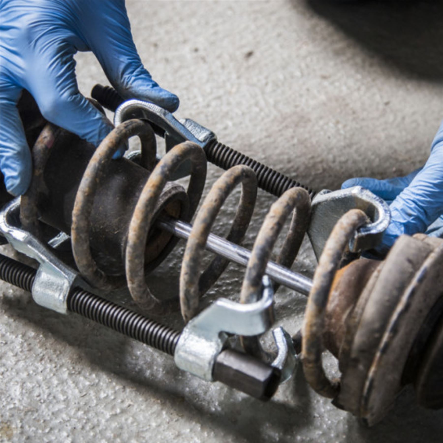 BlueSpot 2pc Coil Spring Compressor Clamps Heavy Duty Suspension Clamp