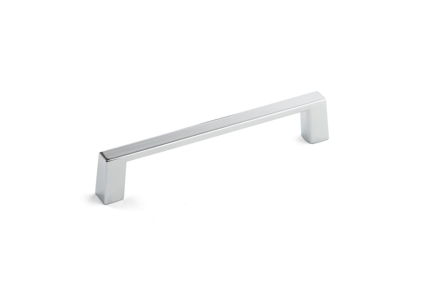 Richelieu Hardware 4" (102 mm) Center-to-Center Eglinton Contemporary Metal Pull - Picture 19 of 30