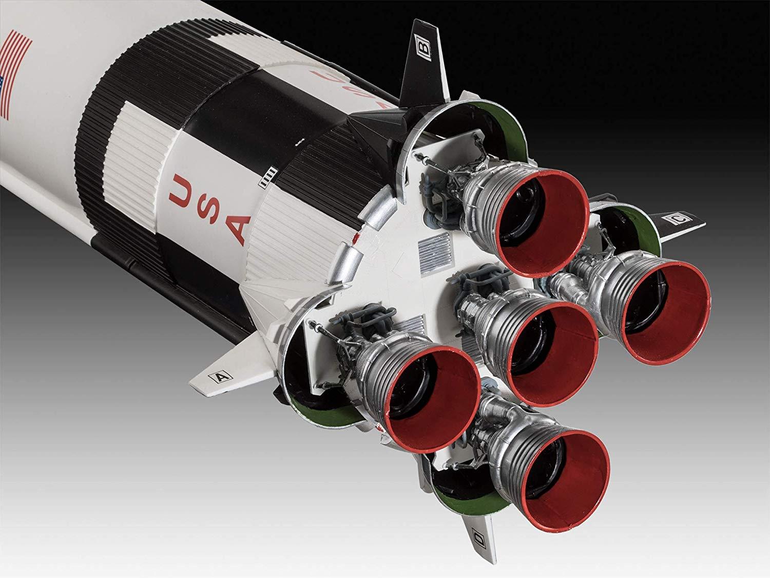 Revell Moon Landing Gift Set Apollo 11 Saturn V Rocket 196 Scale
