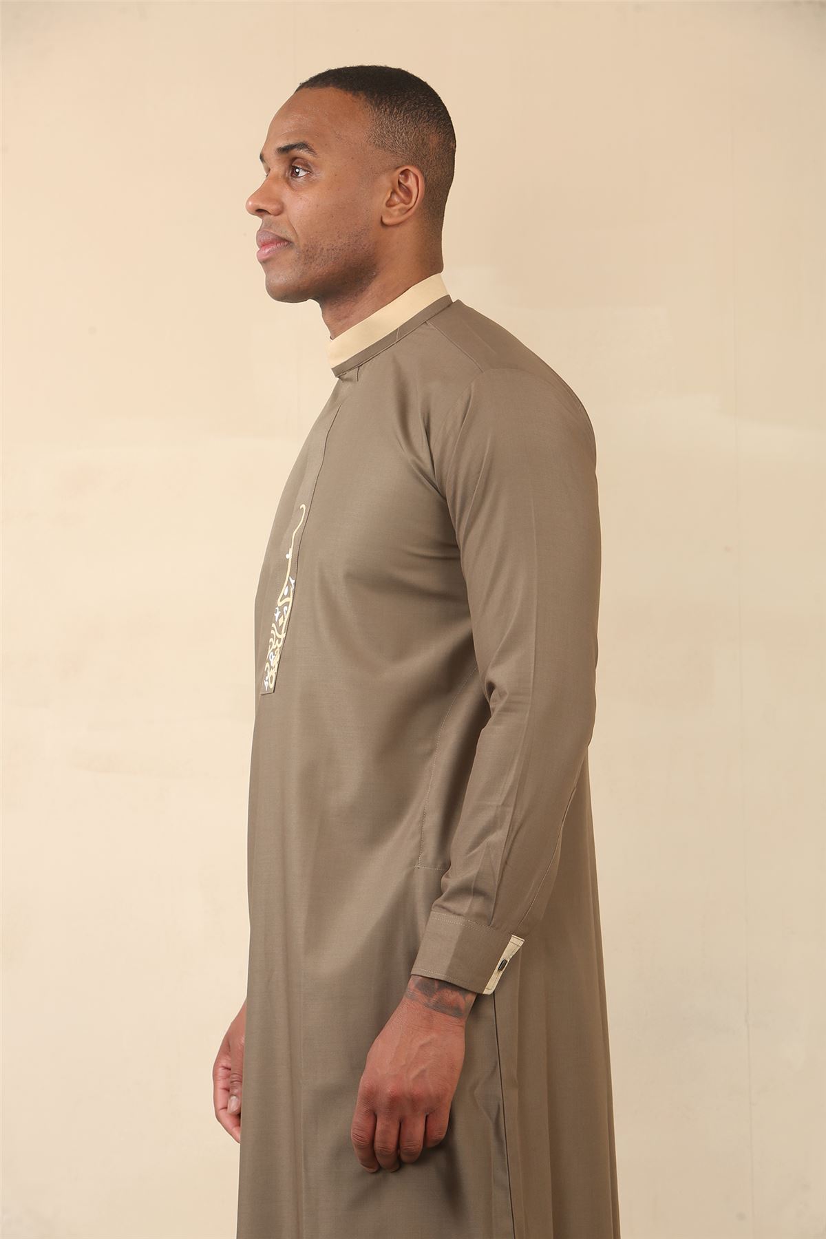 Abbigliamento islamico uomo Thobe Emirati Sauditi Jubba abito musulmano Eid Ramadan arabo - Foto 13 di 44