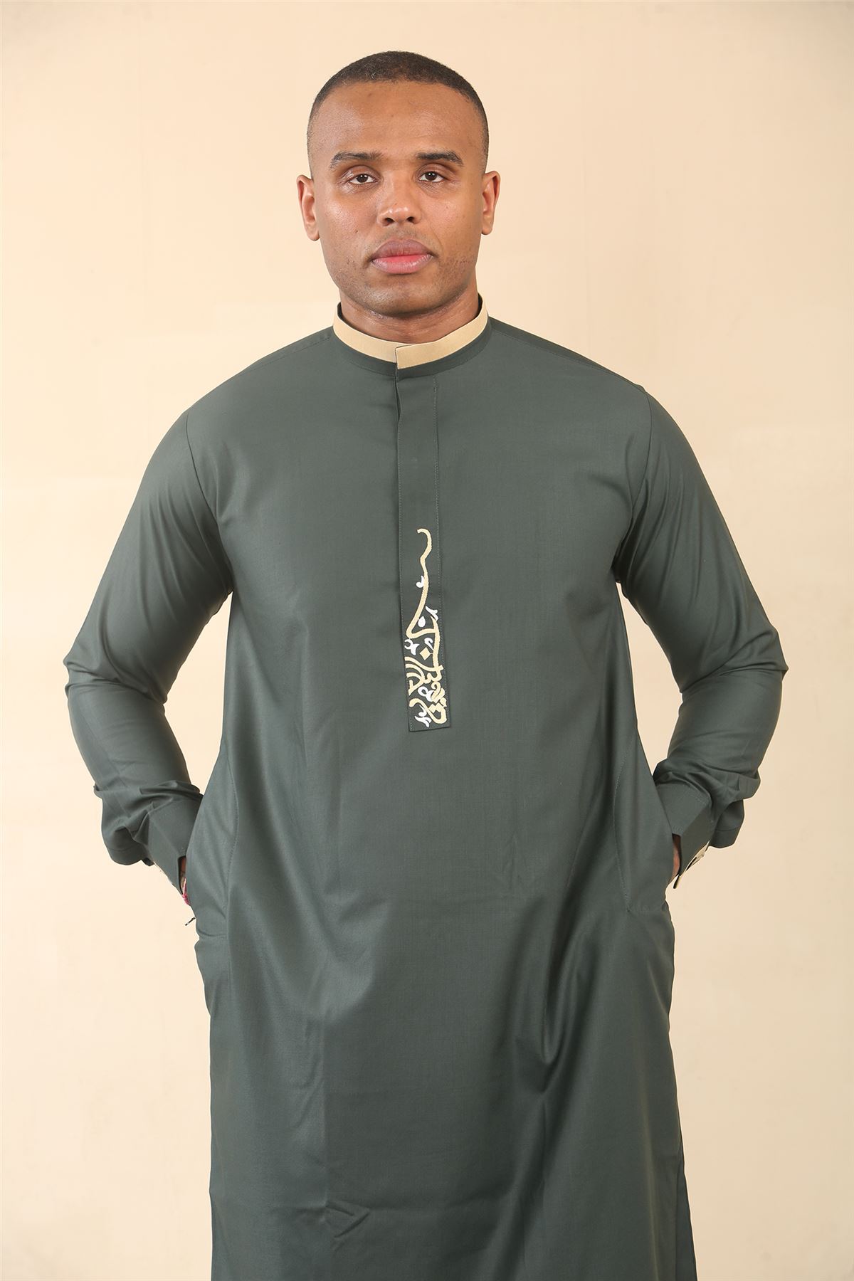 Abbigliamento islamico uomo Thobe Emirati Sauditi Jubba abito musulmano Eid Ramadan arabo - Foto 21 di 44