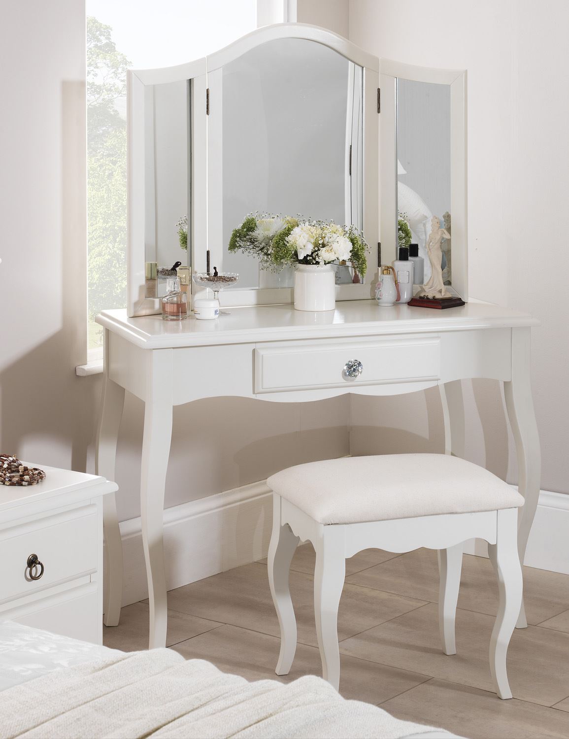 Antique White Bedroom Furniture French Chest Bedside Bed Wardrobe Vanity ROMANCE - Picture 37 of 78