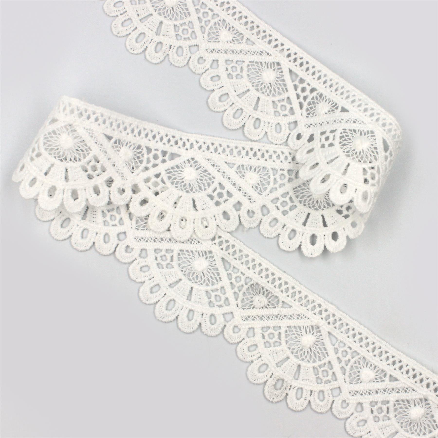Fan Guipure Lace 42mm x 1m - 5549 - Picture 3 of 3