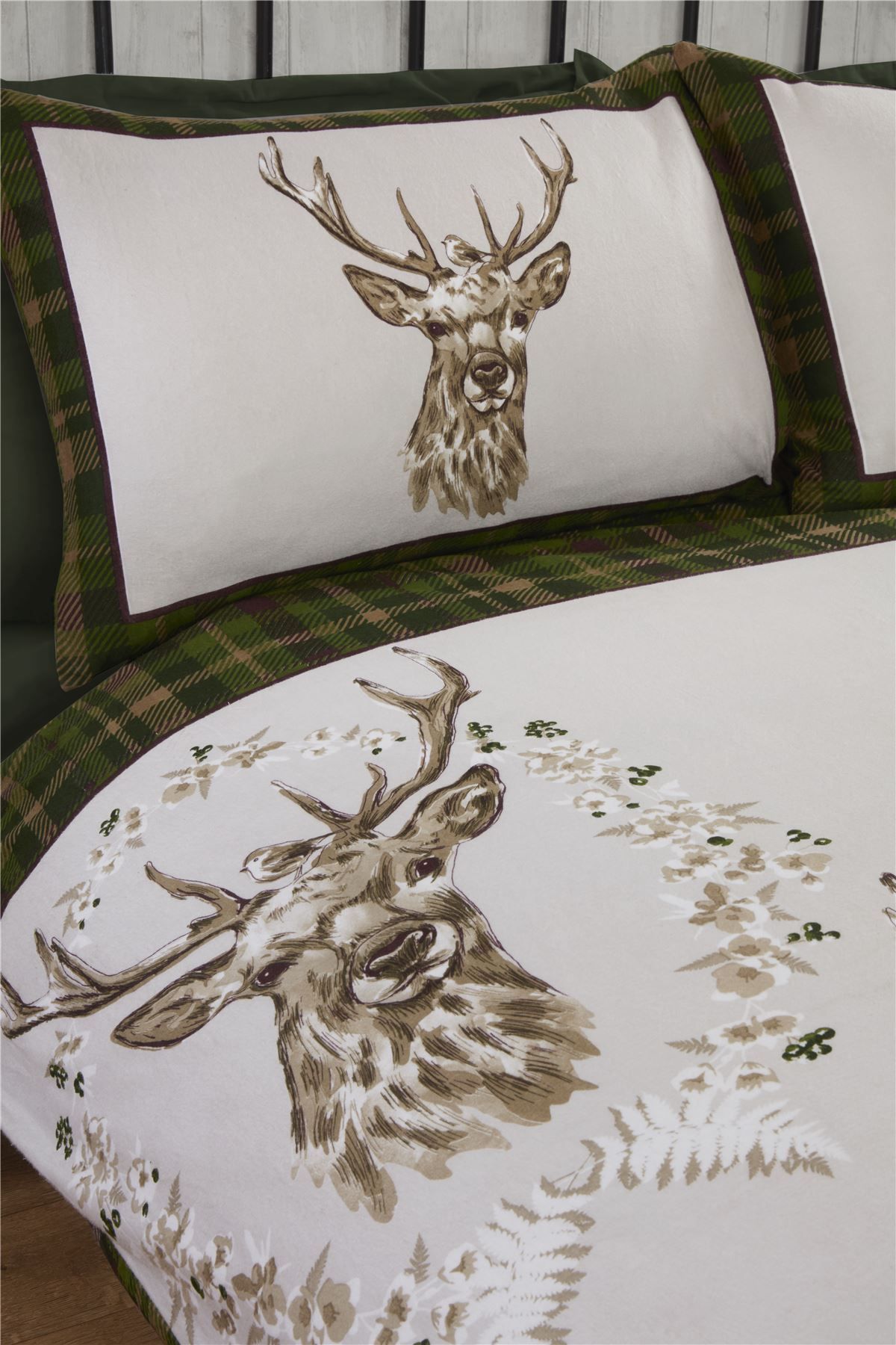 New Angus Stag BC Duvet Set - Picture 22 of 41