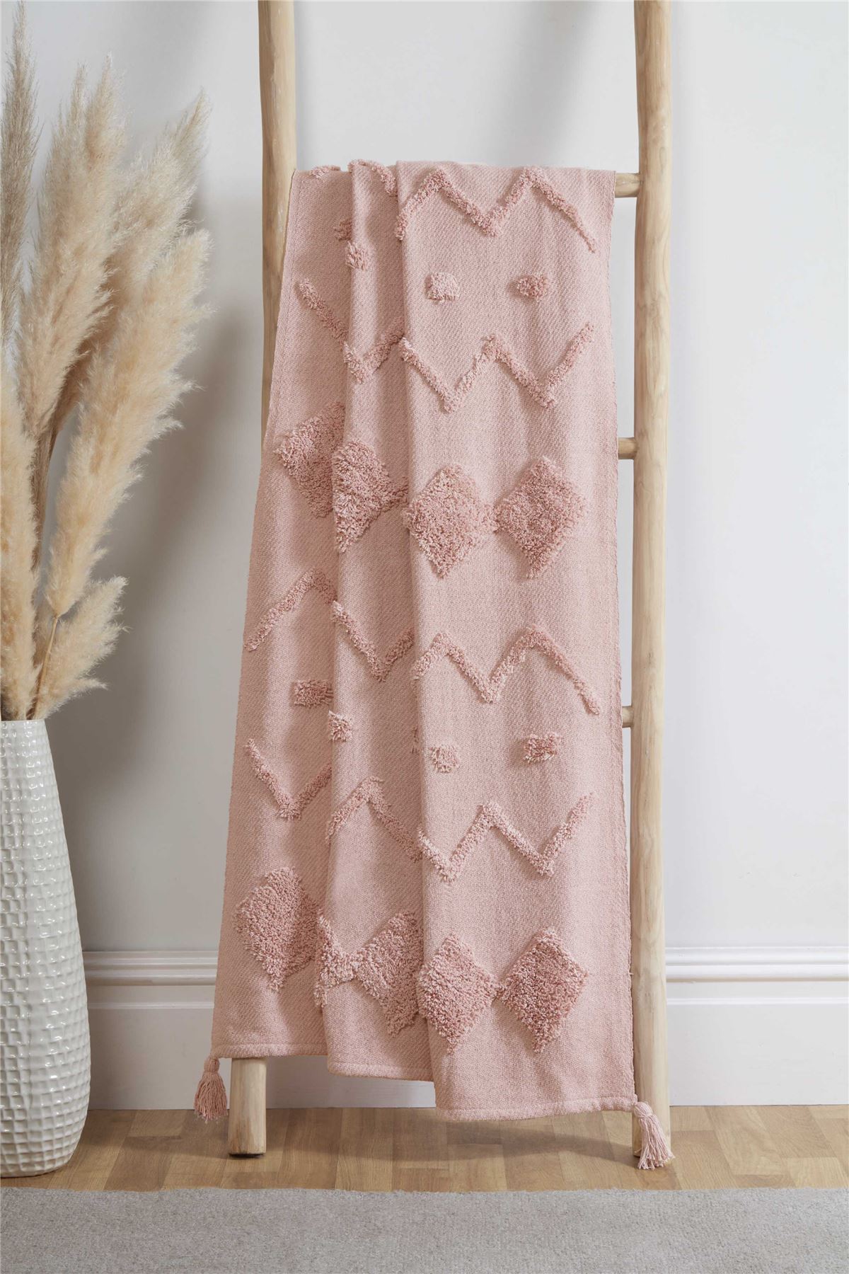 Juniper Tufted Throw - Picture 7 of 10