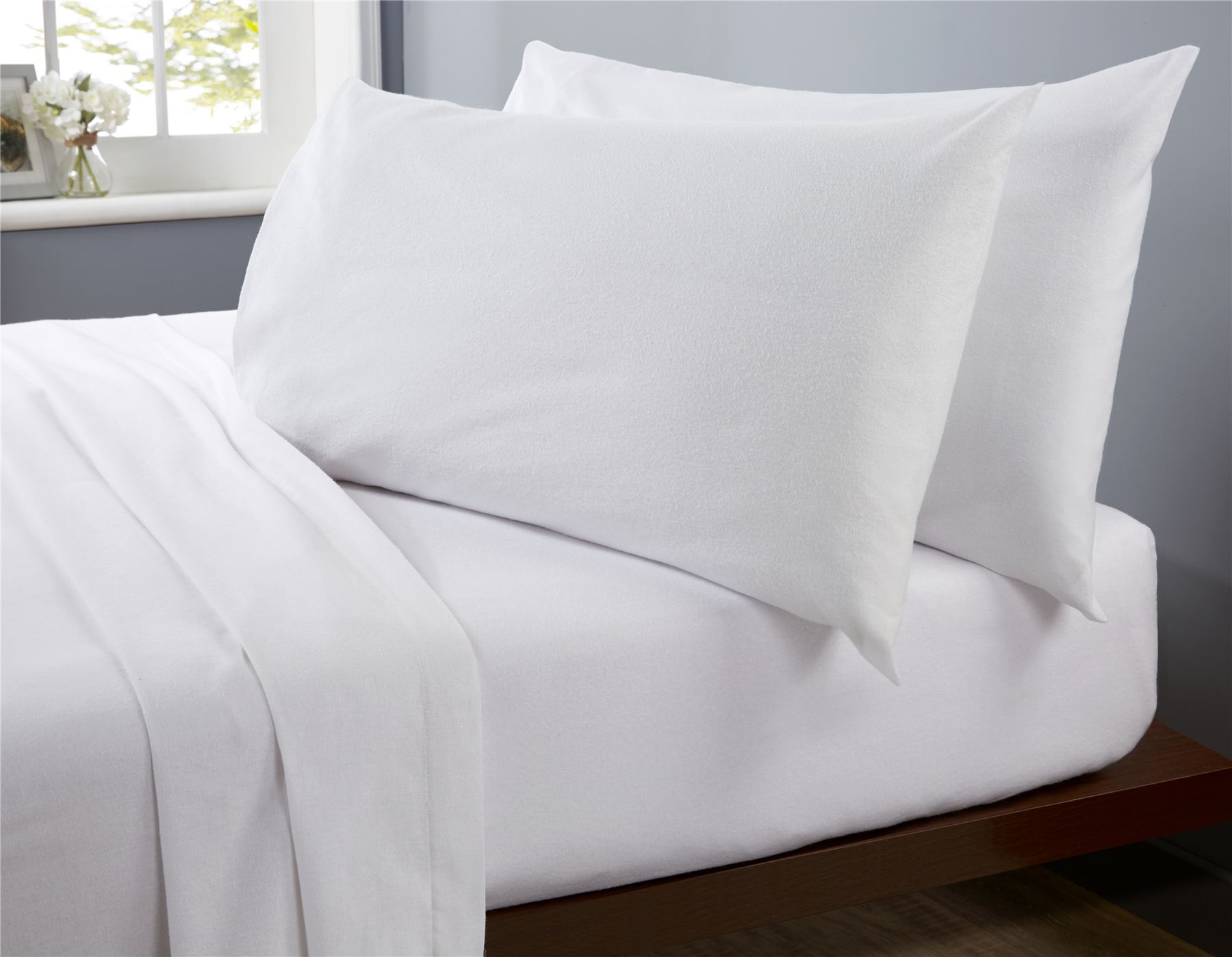 Flannelette Fitted Sheet - Picture 7 of 7