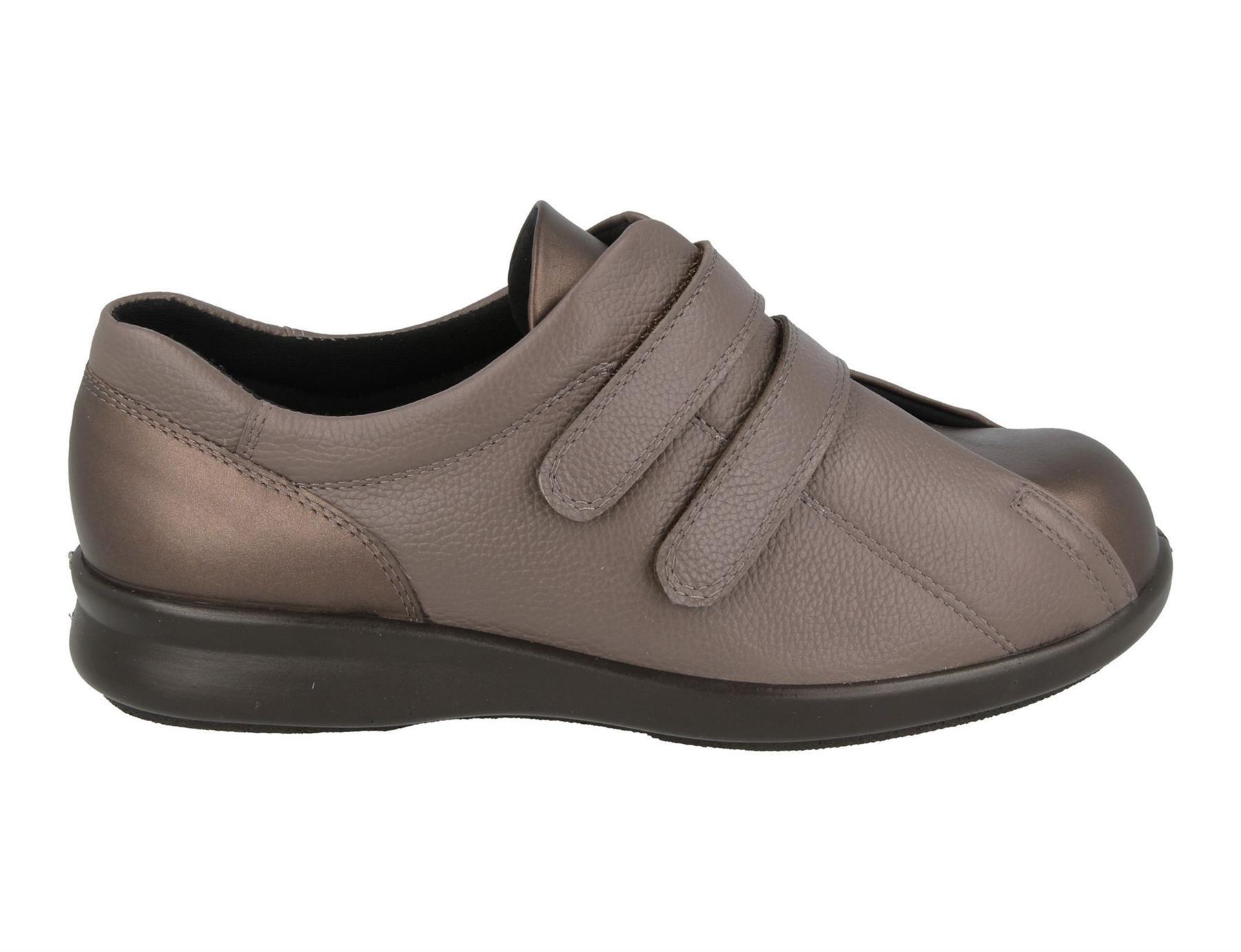 womens extra wide shoes 2e