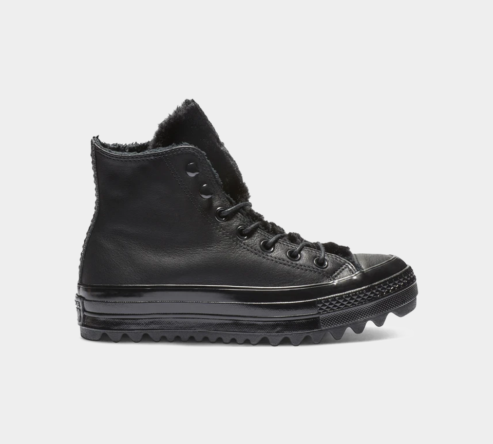 converse chuck taylor lift ripple hi black sherpa trainers