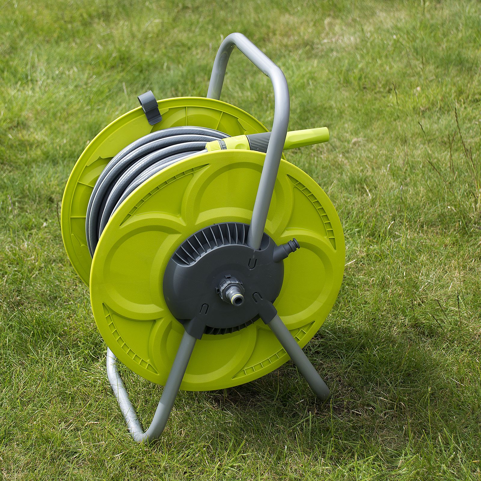 SET 30M HOSE & REEL GARDEN WATERING PIPE STANDING WINDER TUBE TROLEY CART 5060491000182 eBay