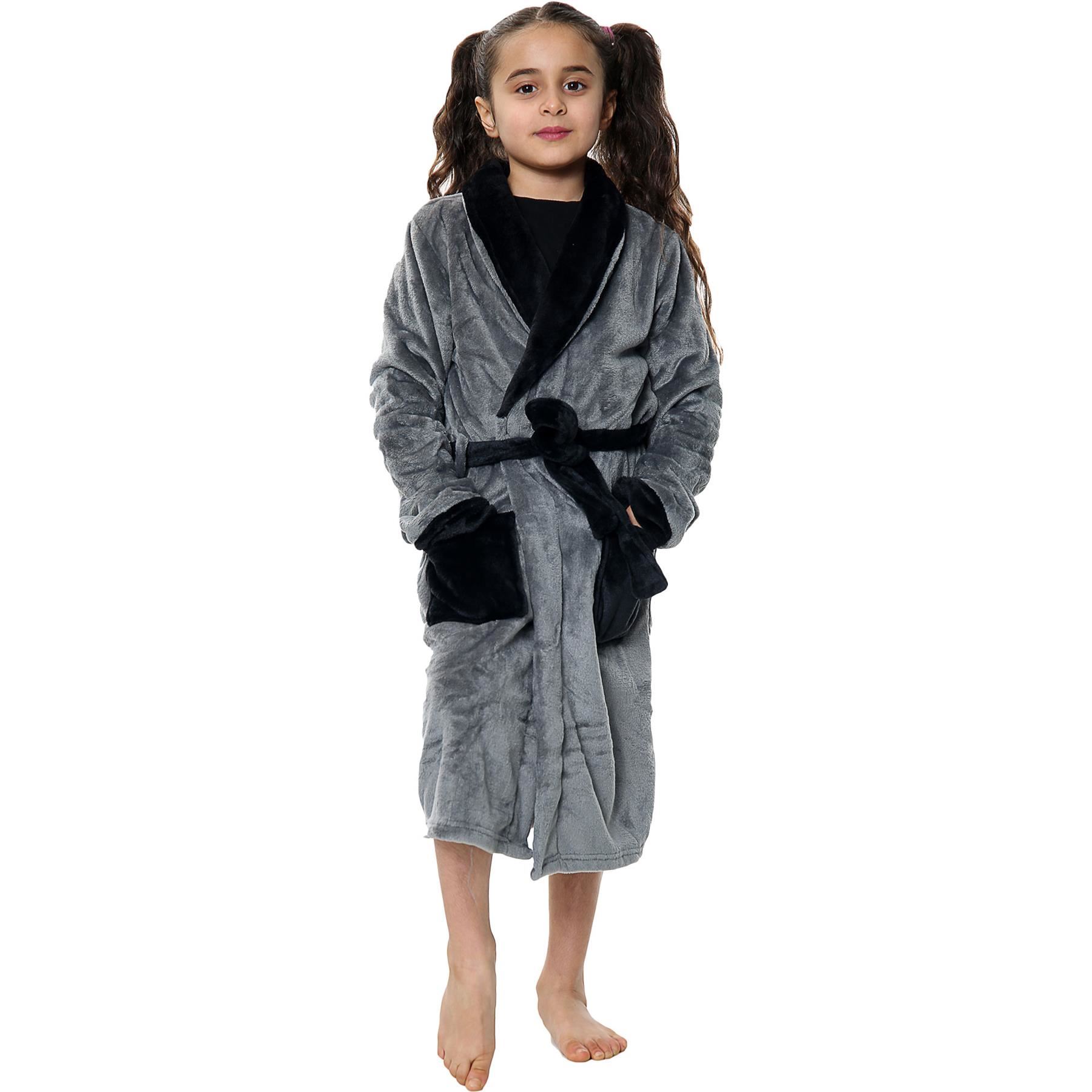 WUAI Kids Bathrobes Boys Girls Plush Soft Fuzzy Fleece Hooded Robe Beach Cover Up Pool wrap WUAI Kids Bathrobes Boys Girls Plush Soft Fuzzy Fleece Hooded Robe Beach Cover Up Pool wrap