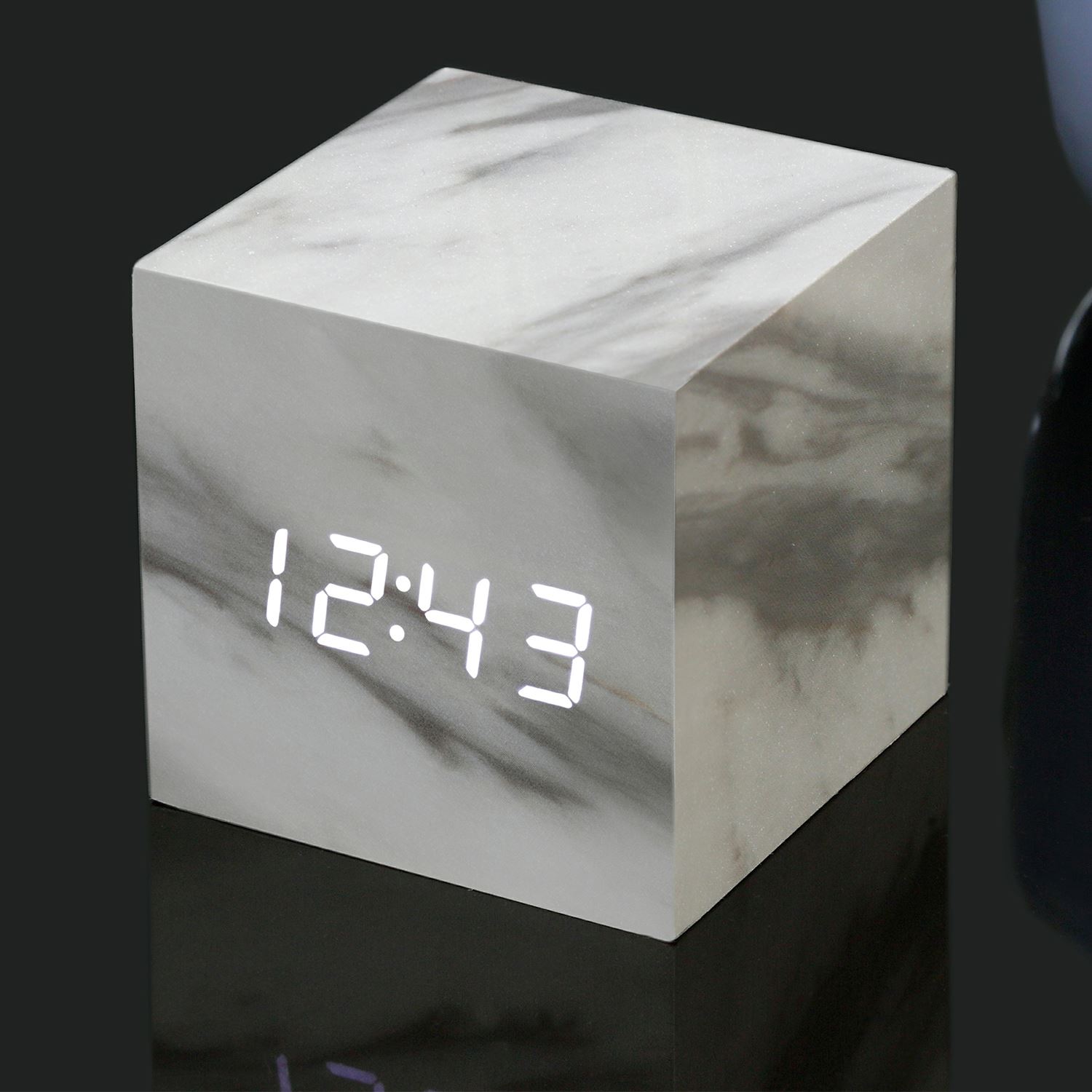 Gingko Sound Activated LED Digital Alarm Clock With Date & Temperature - Picture 28 of 39