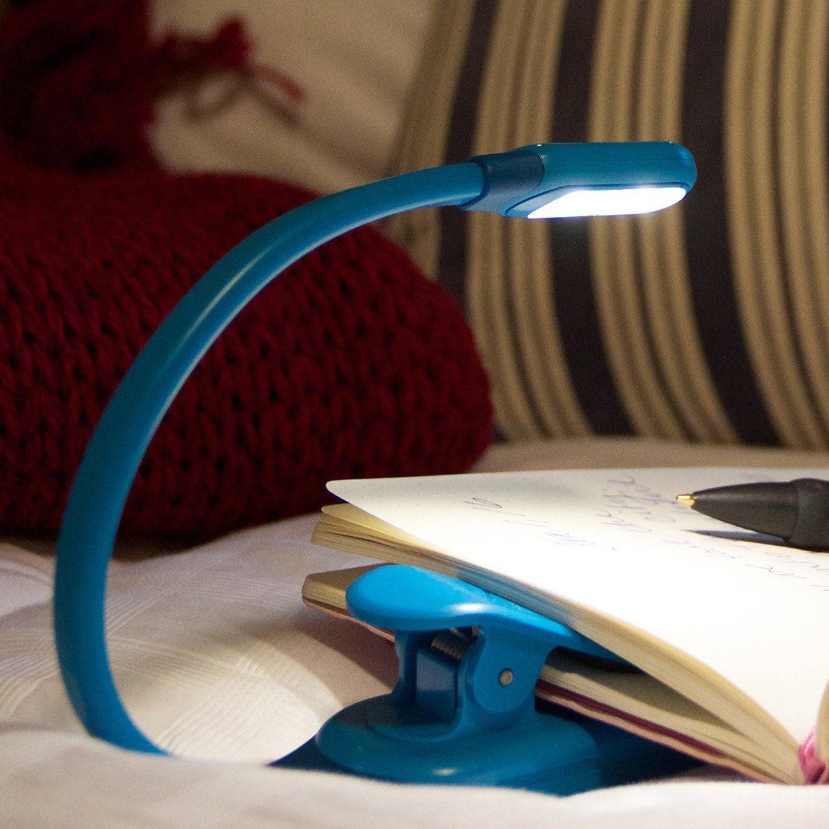 Mighty Bright WonderFlex 2 LED Clip On Book Light With Adjustable Silcone Neck - 第 6/20 張圖片