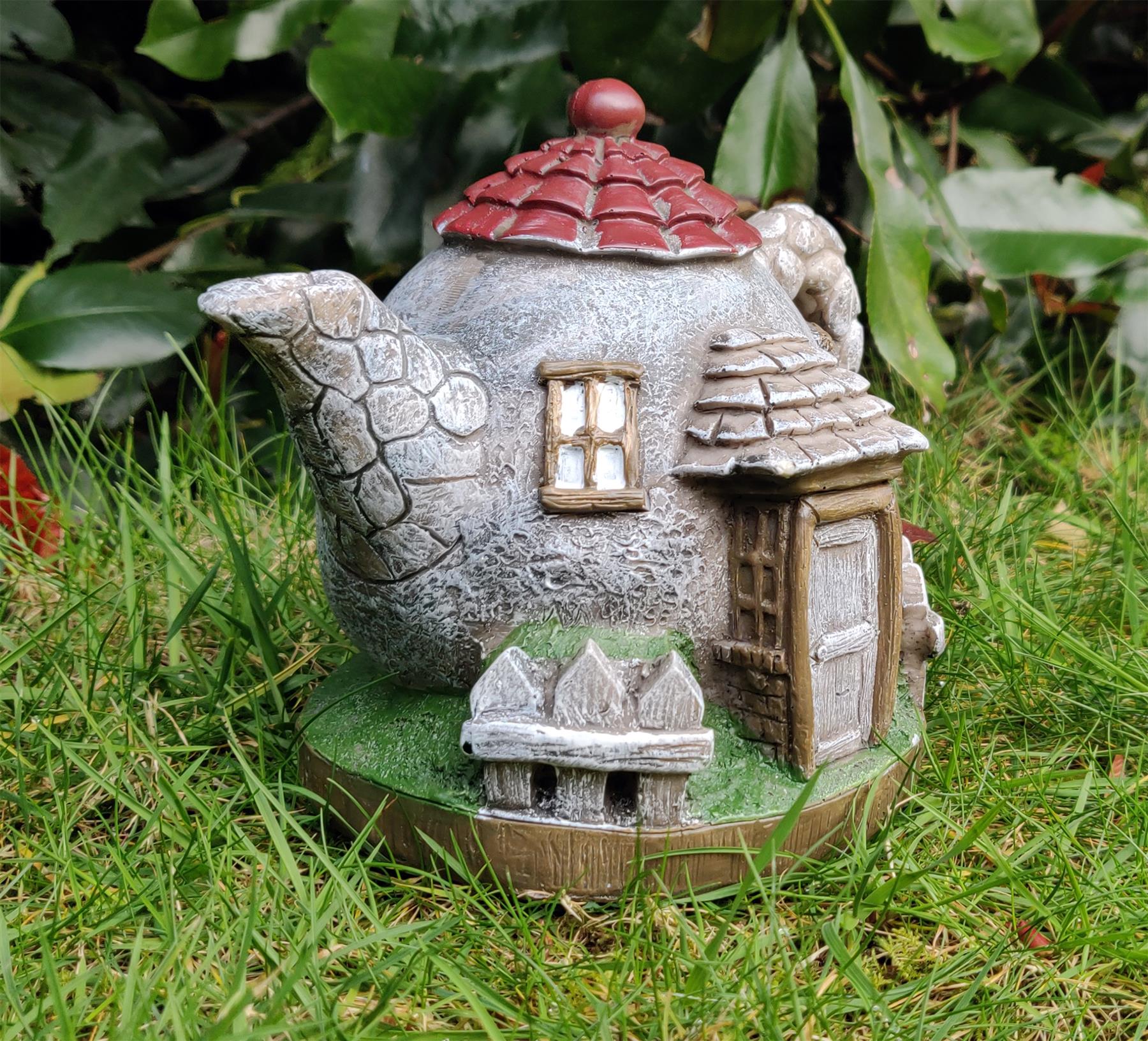Fairy Garden House Teapot Palace Pixi Yard Decoration Mushroom Gnomes