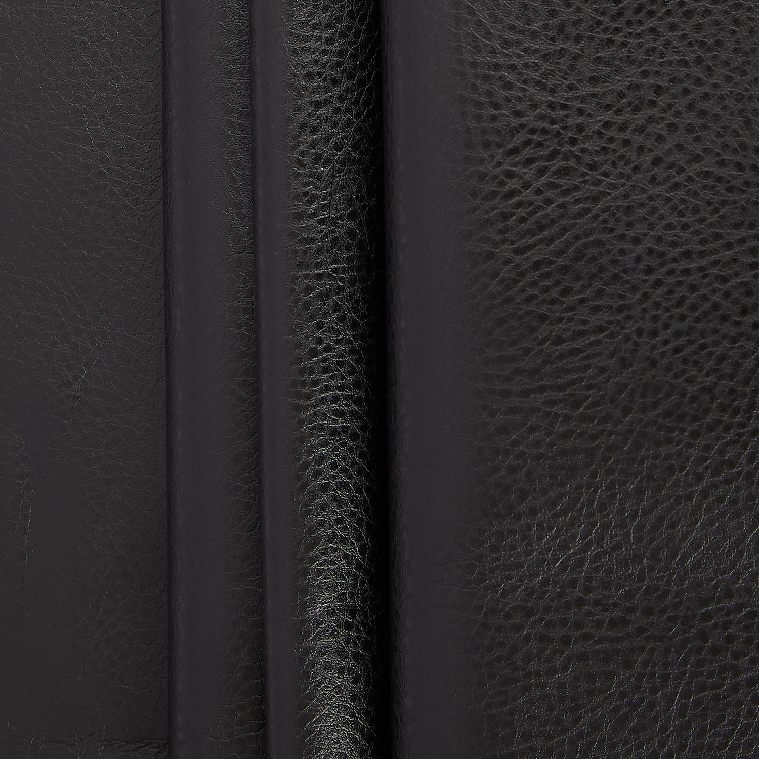 Eastwood Glossy Polycotton Backed Fire Retardant Grain Upholstery Faux Leather - Picture 5 of 17