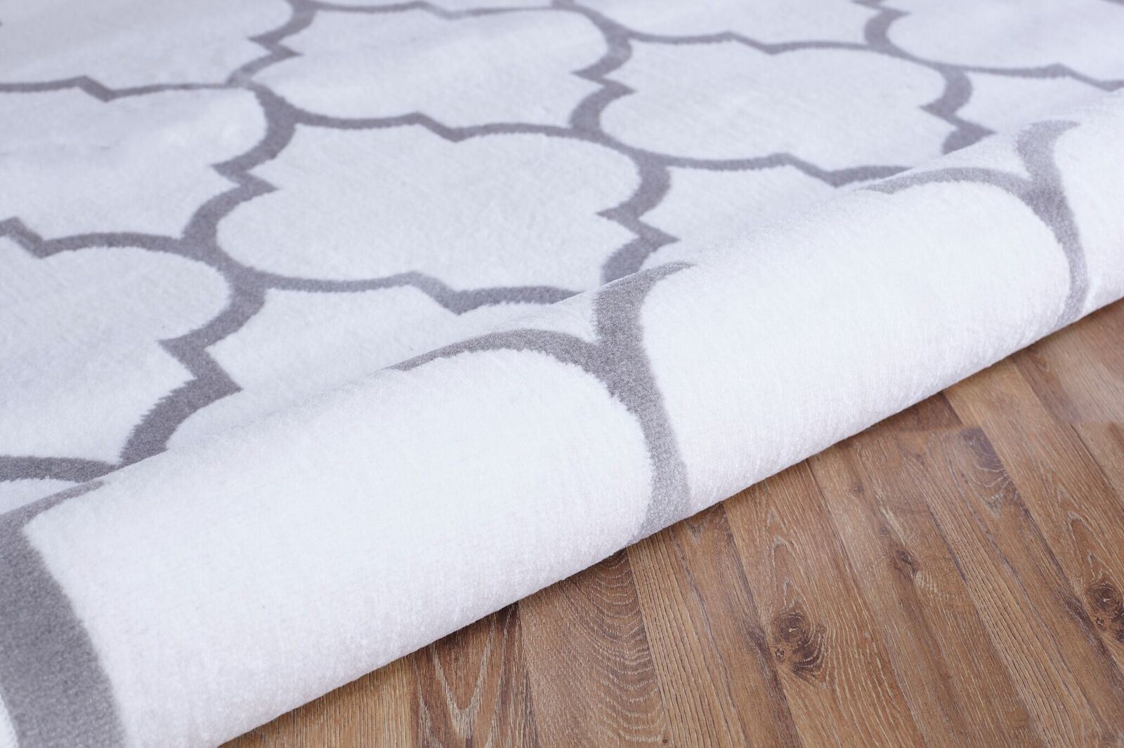 Large Modern Geometric Trellis Thin Carpet Contemporary Soft Area Rug