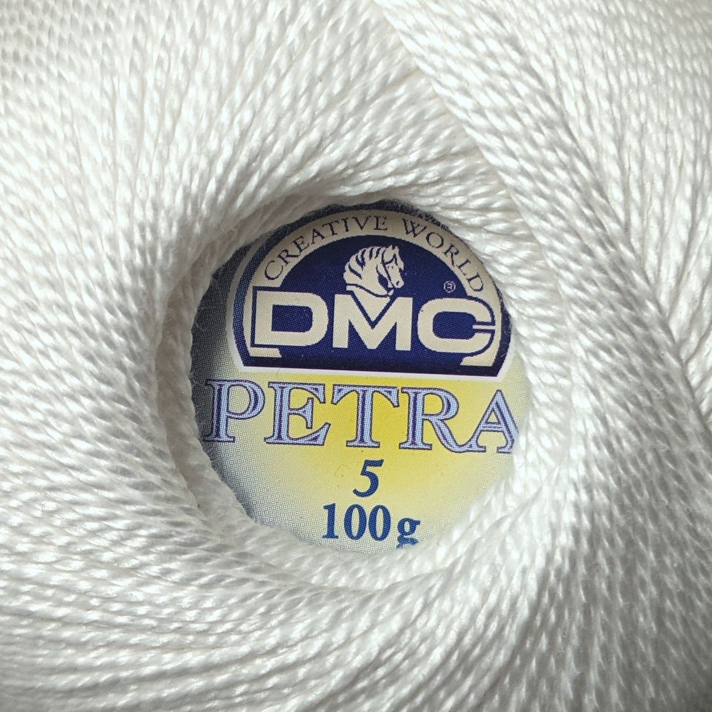 Hilo de algodón de ganchillo DMC Petra talla 5 - 100 g - Imagen 2 de 3