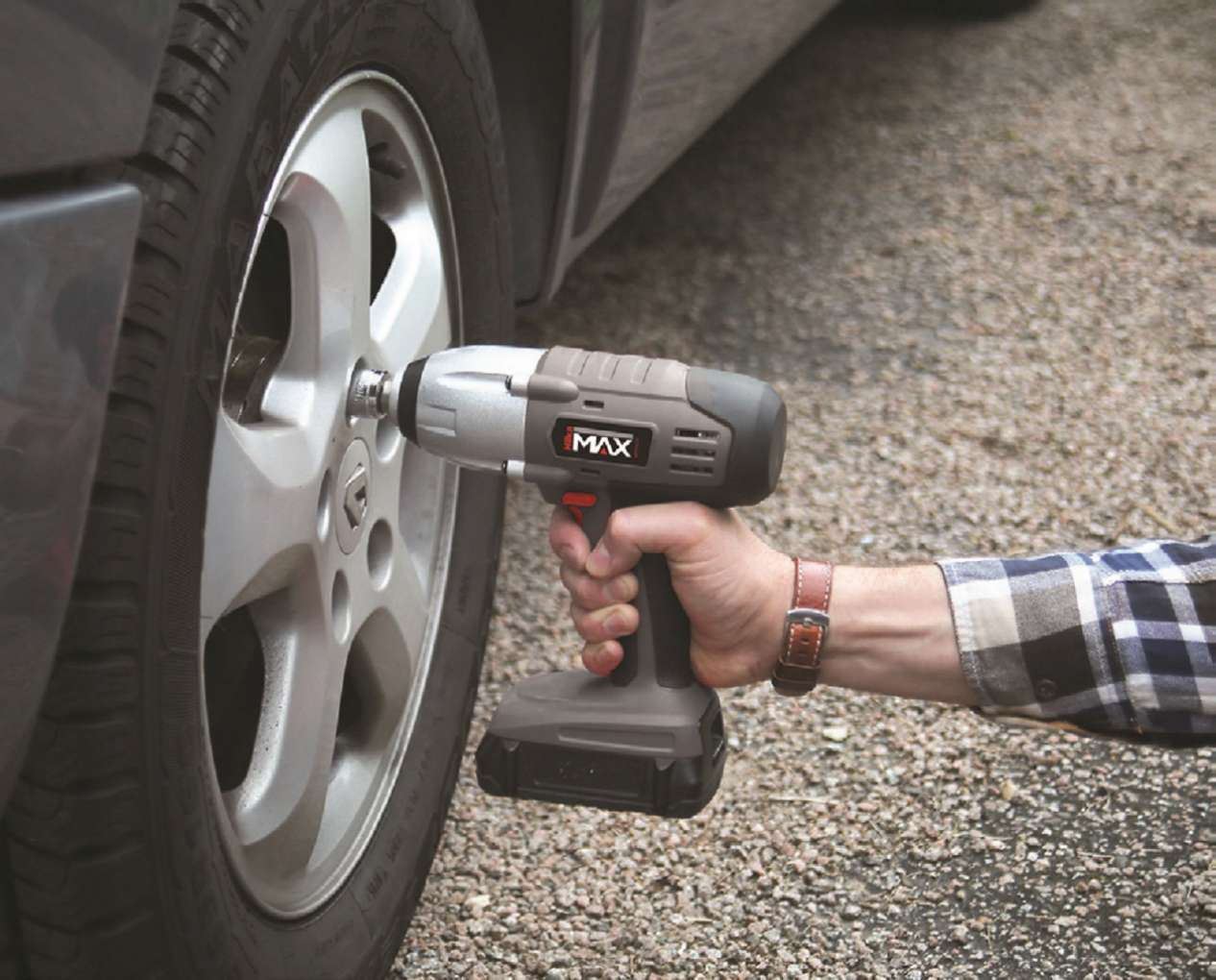 1 2 impact wrench with battery and charger