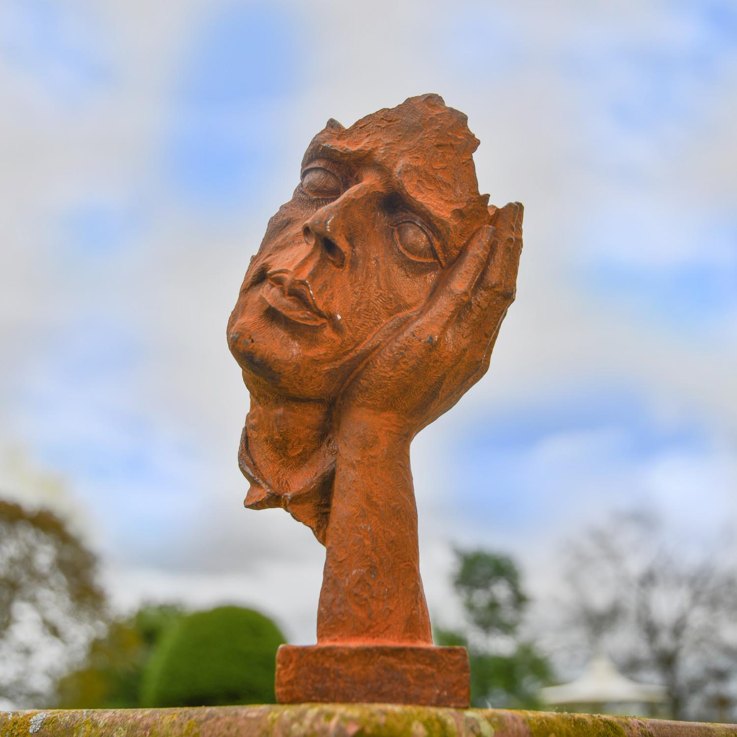 Esculturas de jardín busto cabeza abstracto de hierro fundido rústico - Imagen 2 de 7