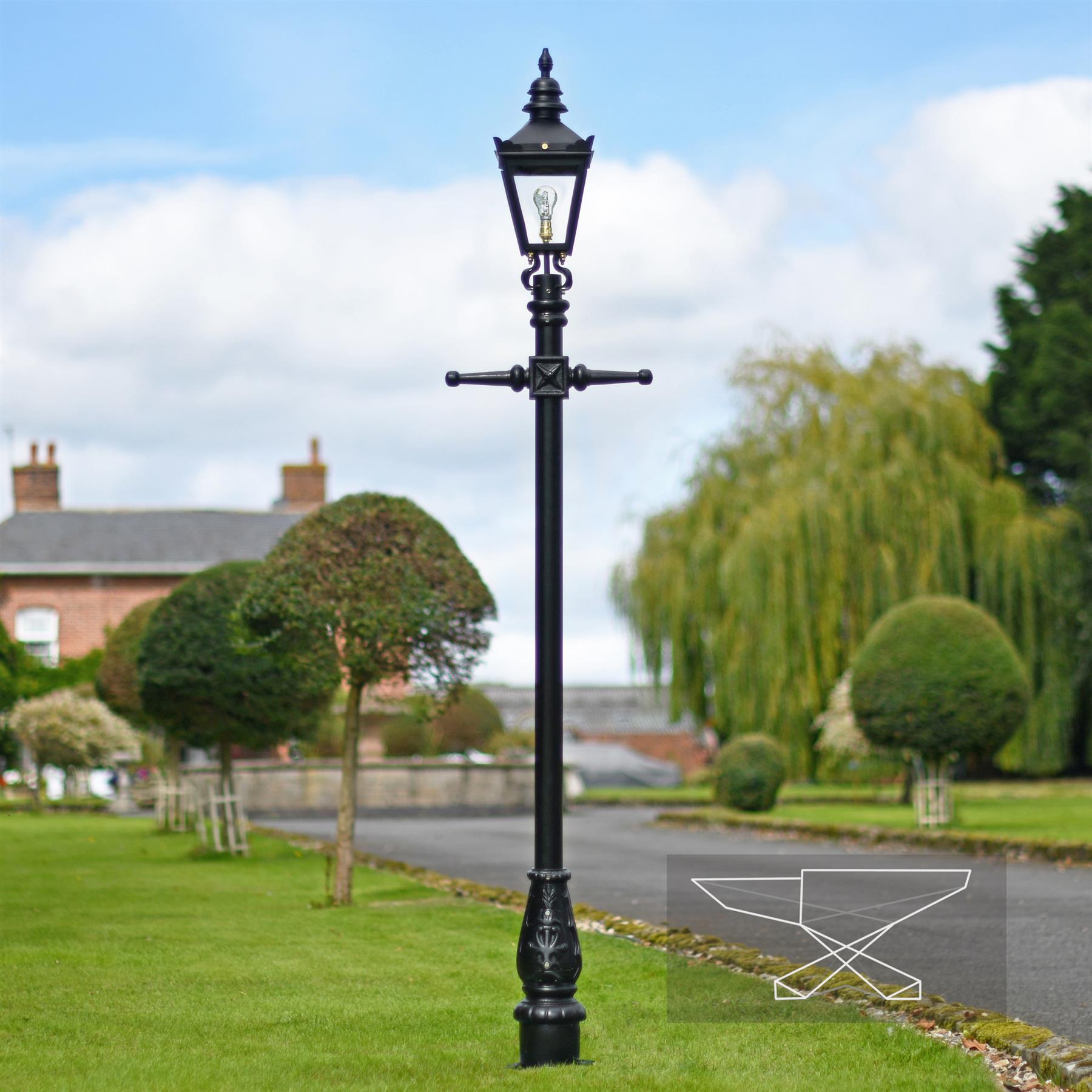 Elstead Lighting WEXFORD Piedistallo Lanterna