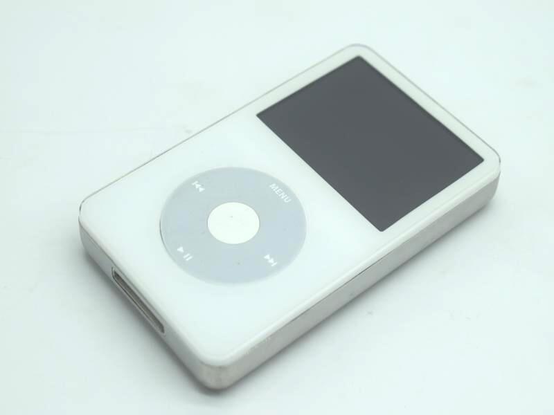 Apple iPod Classic 5th Generation 60GB 80GB Multiple Colours Available - Picture 31 of 37
