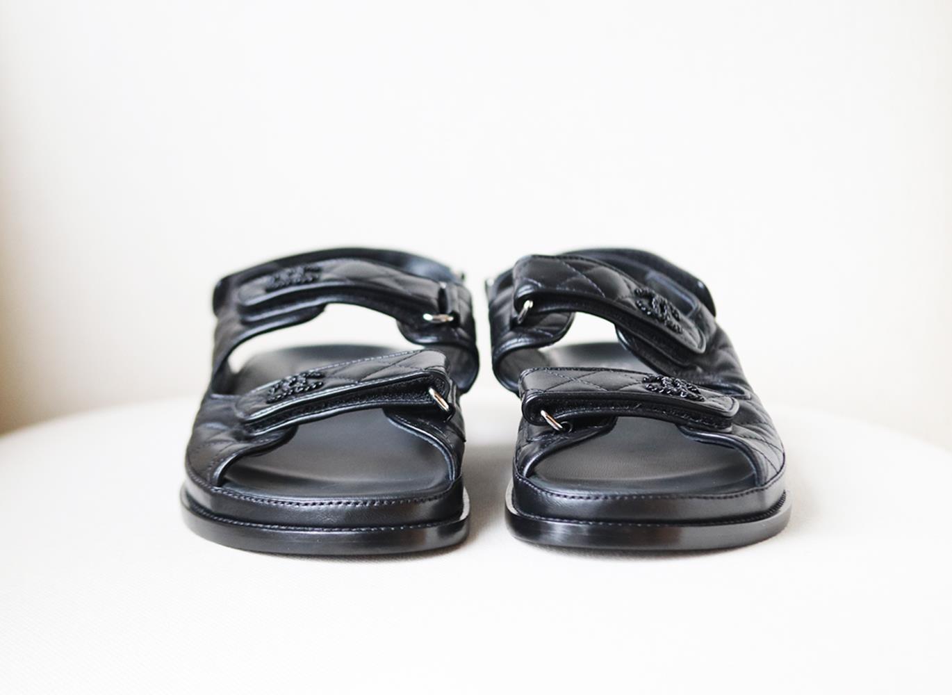 CHANEL DAD QUILTED LEATHER SANDALS EU 40.5 UK 7.5 US 10.5 CHANEL DAD QUILTED LEATHER SANDALS EU 40.5 UK 7.5 US 10.5