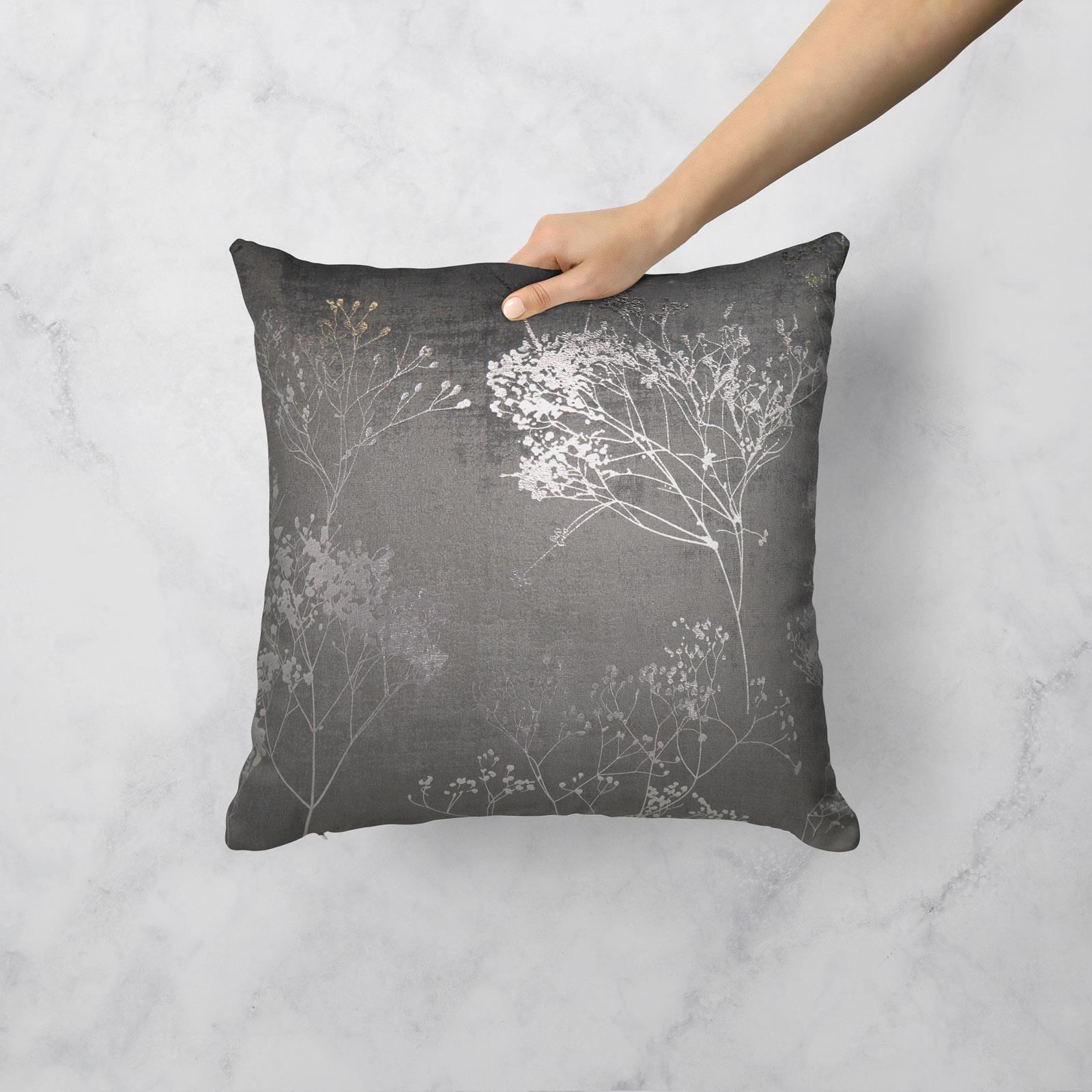 metallic cushion